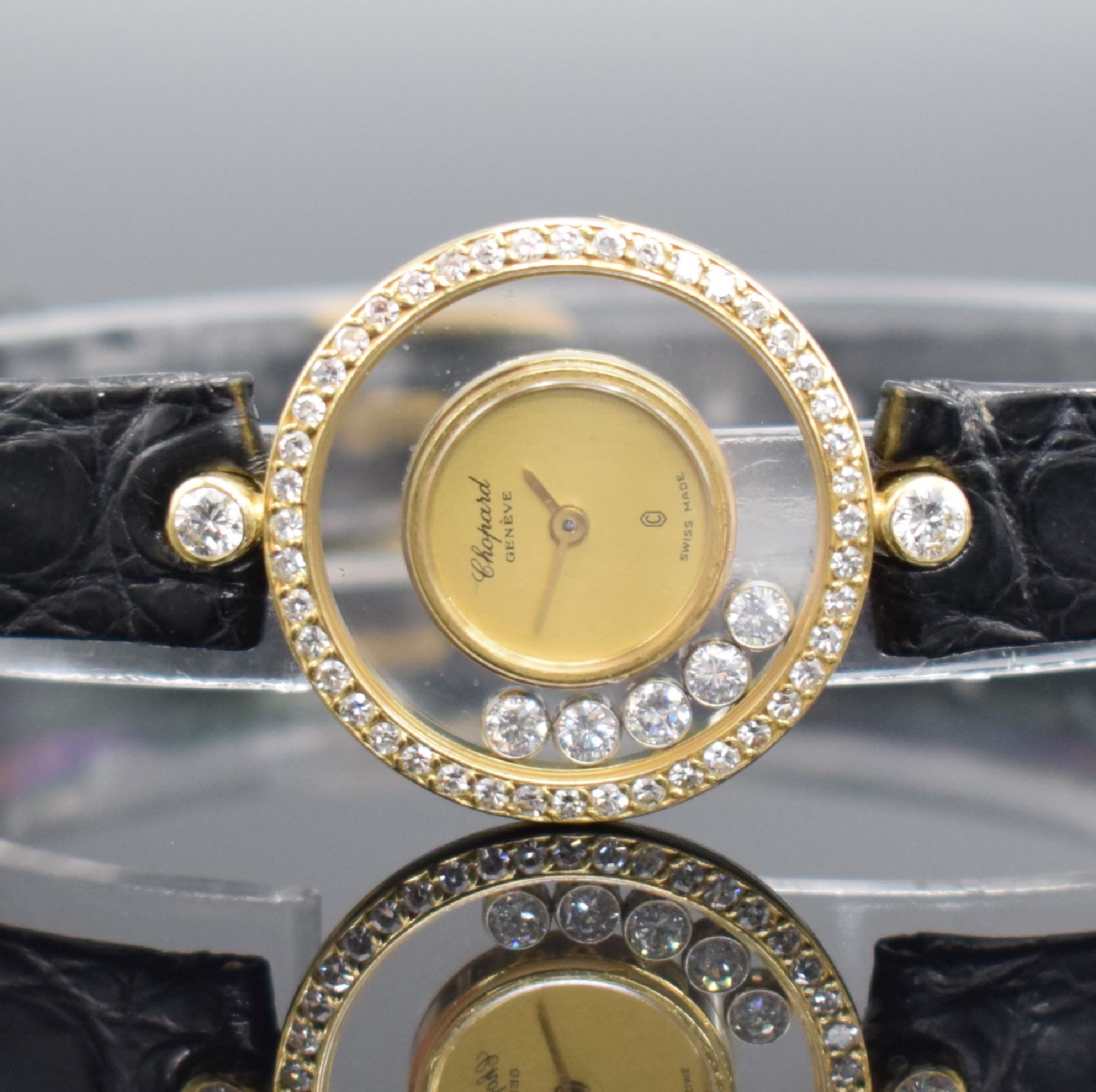 Detail a: CHOPARD Happy Diamonds Damenarmbanduhr in GG 750/000 mit Diamanten, Schweiz um 1995, quarz, Ref. 4052, beids. vergl. Geh. seitl. besch., Lünette & ...