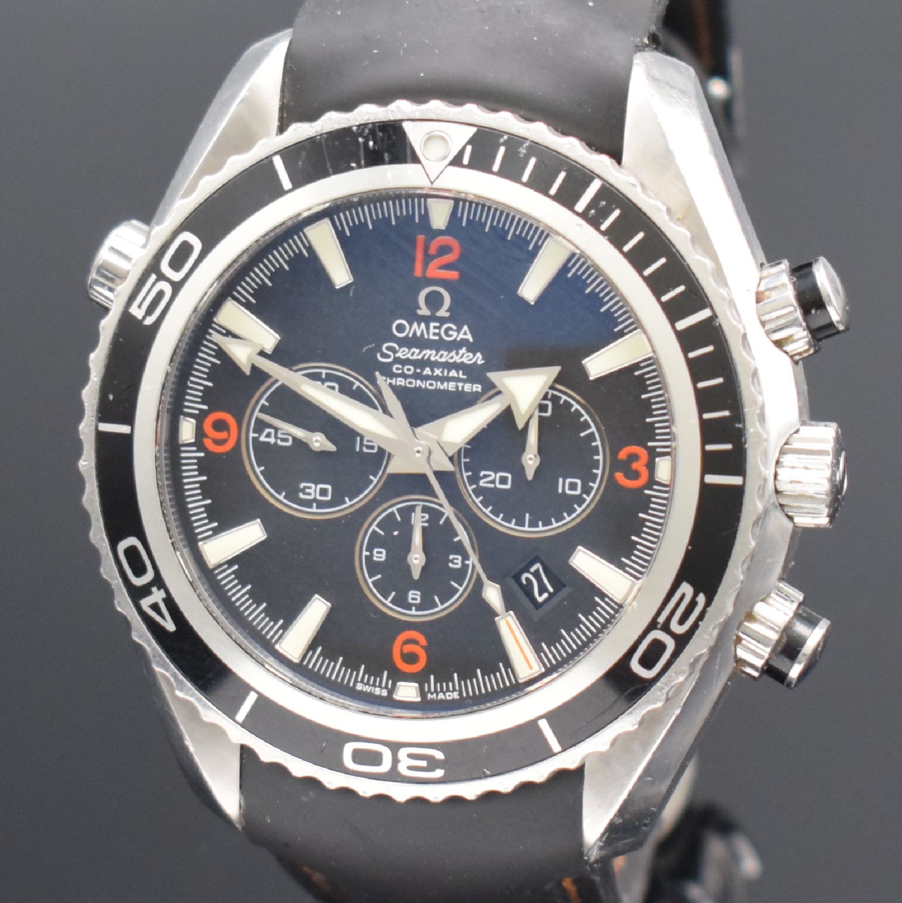 Detail a: OMEGA Seamaster Planet Ocean Herrenarmbanduhr mit Chronograph in Chronometerqualität Referenz 29105182, Schweiz um 2015, Automatik, verschr. ...