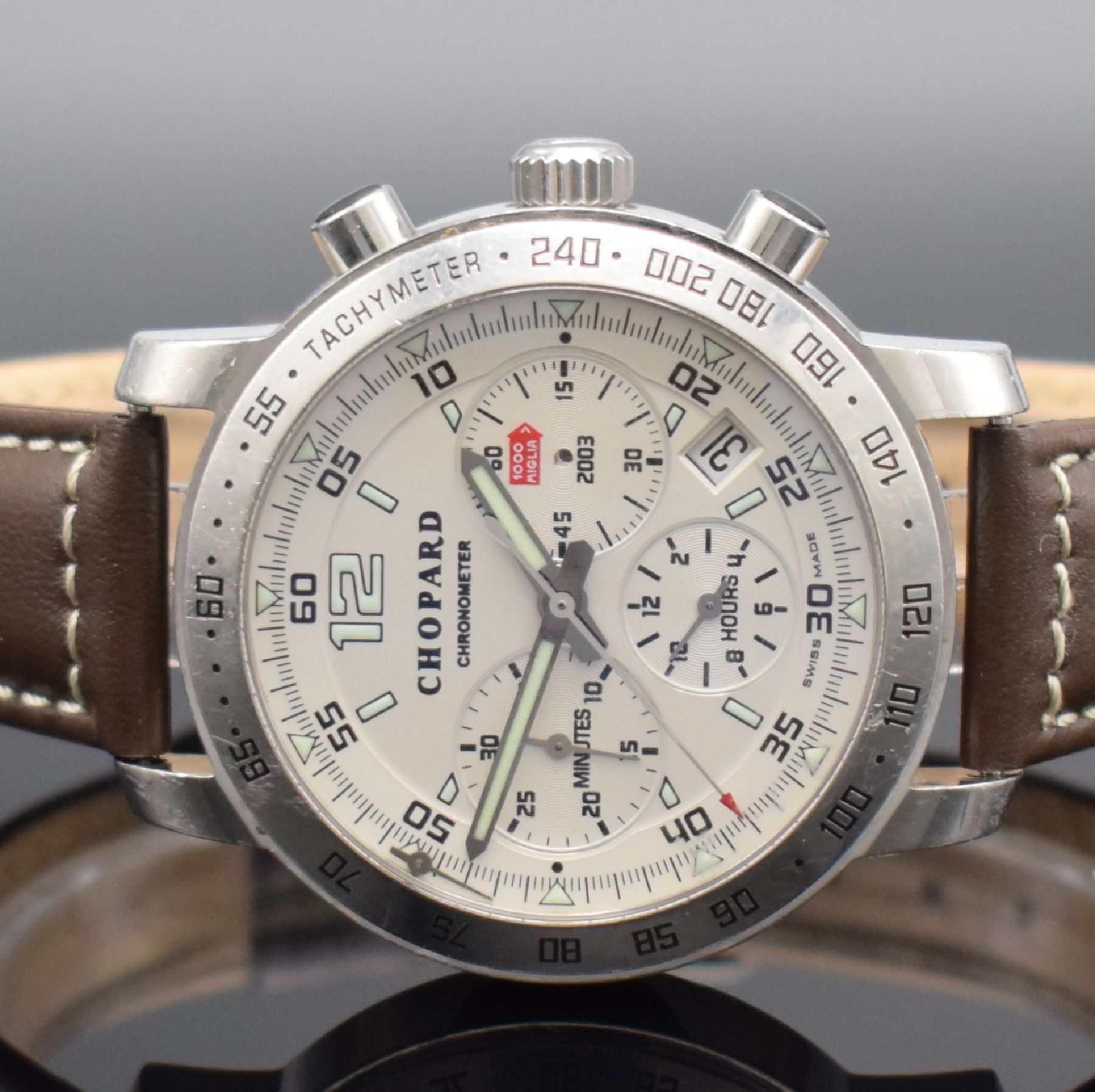 Detail a: CHOPARD Mille Miglia Herrenarmbanduhr mit Chronograph Referenz 8932 Brescia-Roma, Schweiz um 2003, Automatik, auf 2003 Stück lim. Sondermodell in ...