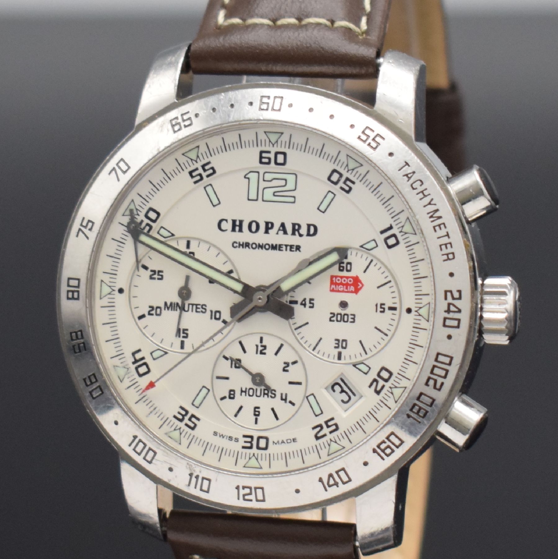 Detail c: CHOPARD Mille Miglia Herrenarmbanduhr mit Chronograph Referenz 8932 Brescia-Roma, Schweiz um 2003, Automatik, auf 2003 Stück lim. Sondermodell in ...