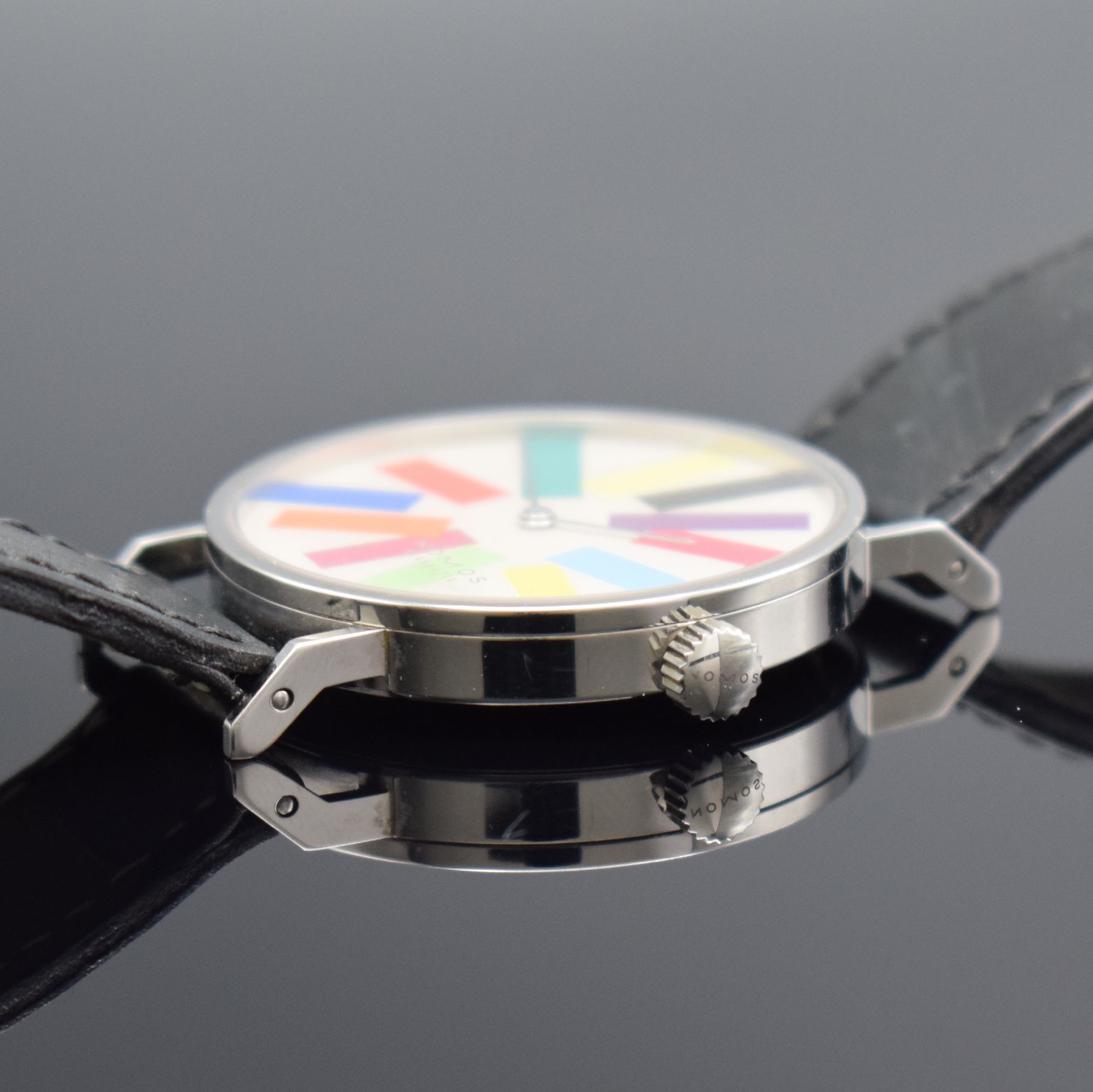 Detail e: NOMOS Tangente Klaus Schmitt auf 12 Stück limitierte Armbanduhr, Deutschland um 2006, Handaufzug, 3-teil. Gehäuse in Edelstahl, Boden & Glasrand ...
