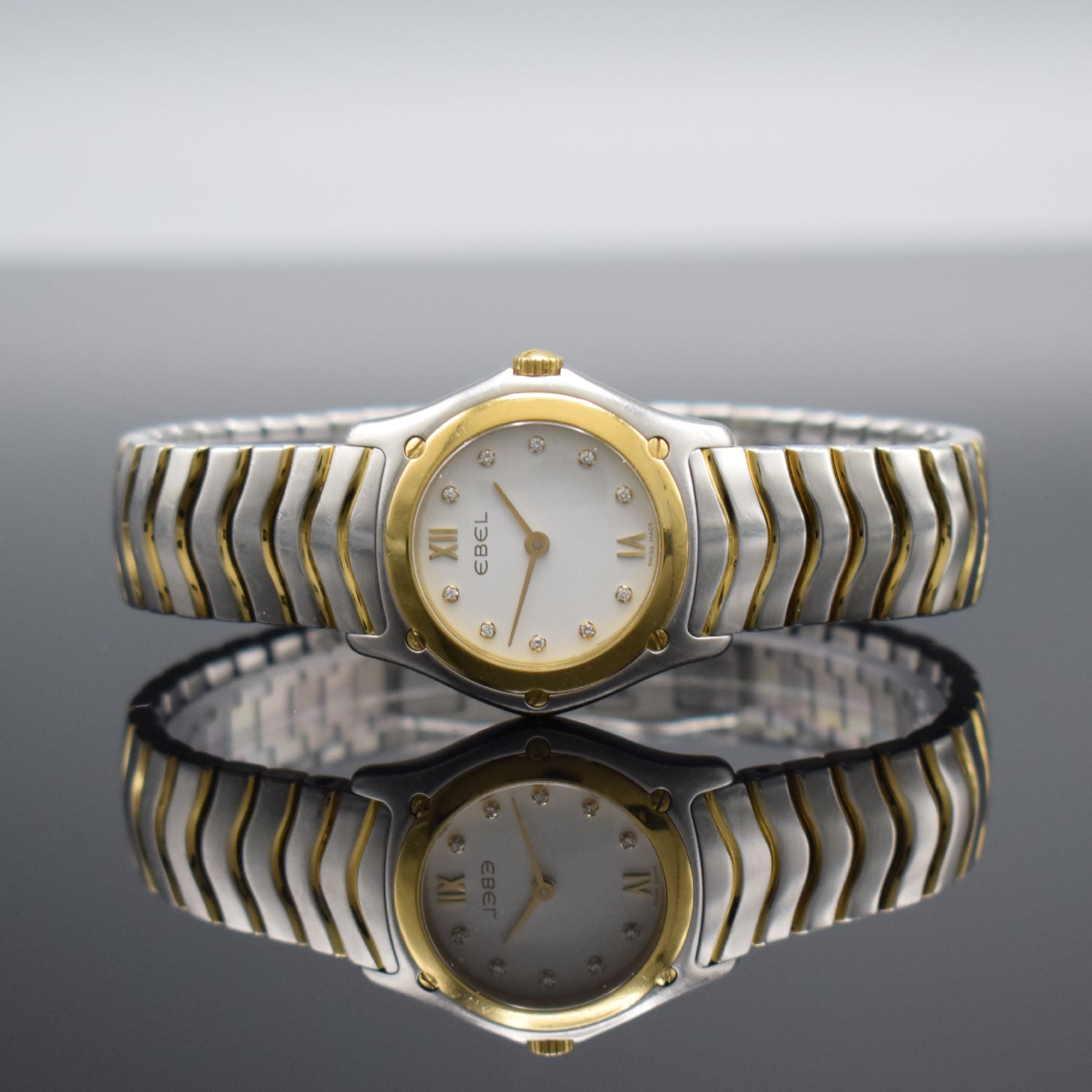 EBEL Sport Classique Damenarmbanduhr in Stahl/Gold, Schweiz verk. lt. beil. Pap. 08/2002, quarz, Ref. 1090F21, GG 750/000 Lünette gegen Geh. 5-fach ...