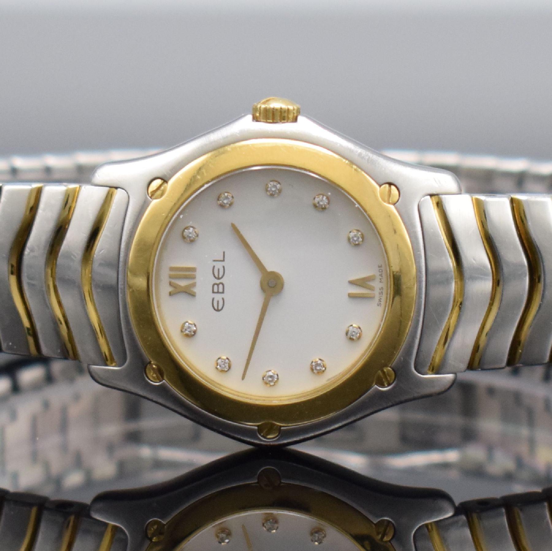 Detail a: EBEL Sport Classique Damenarmbanduhr in Stahl/Gold, Schweiz verk. lt. beil. Pap. 08/2002, quarz, Ref. 1090F21, GG 750/000 Lünette gegen Geh. 5-fach ...