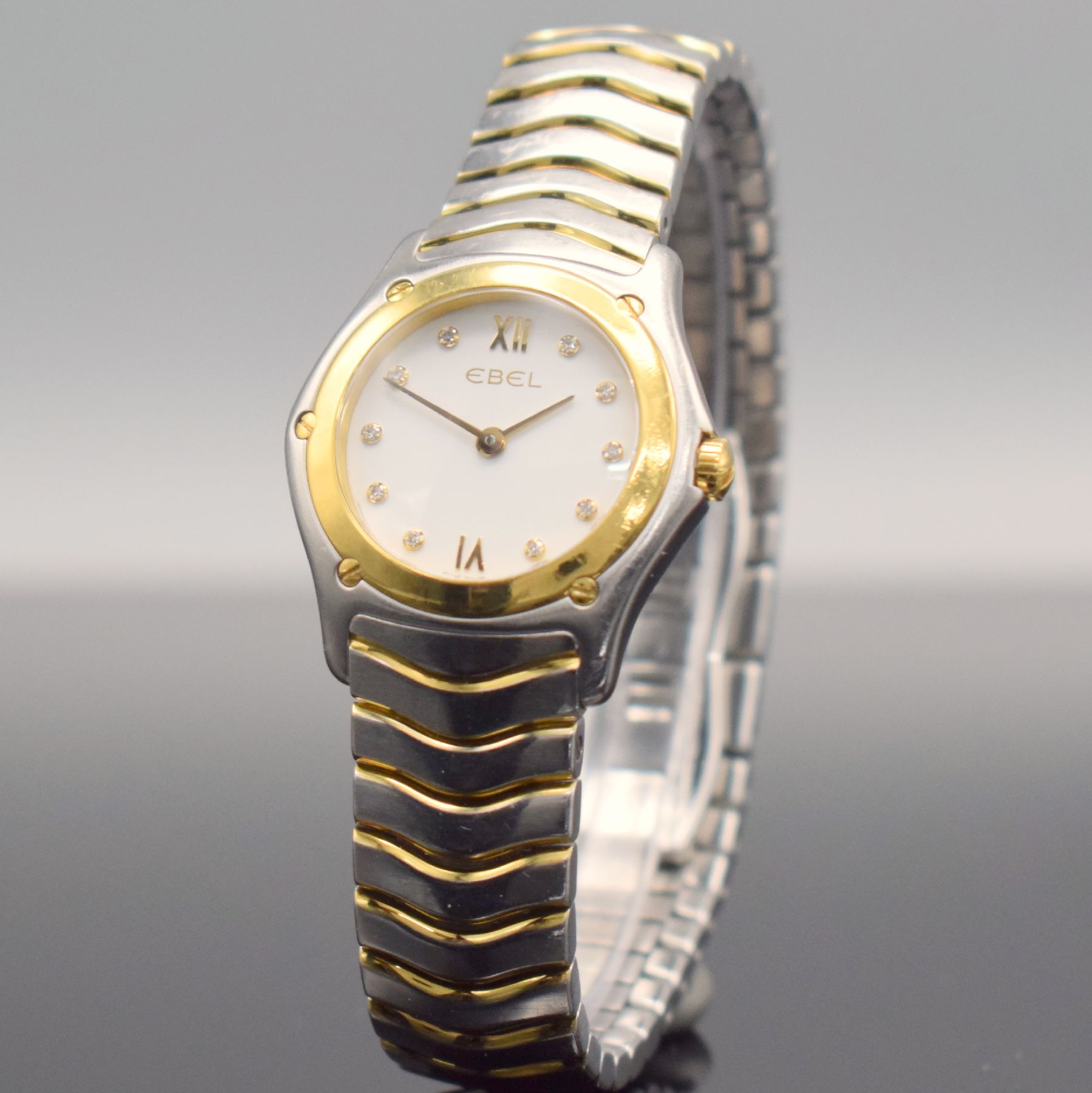Detail b: EBEL Sport Classique Damenarmbanduhr in Stahl/Gold, Schweiz verk. lt. beil. Pap. 08/2002, quarz, Ref. 1090F21, GG 750/000 Lünette gegen Geh. 5-fach ...