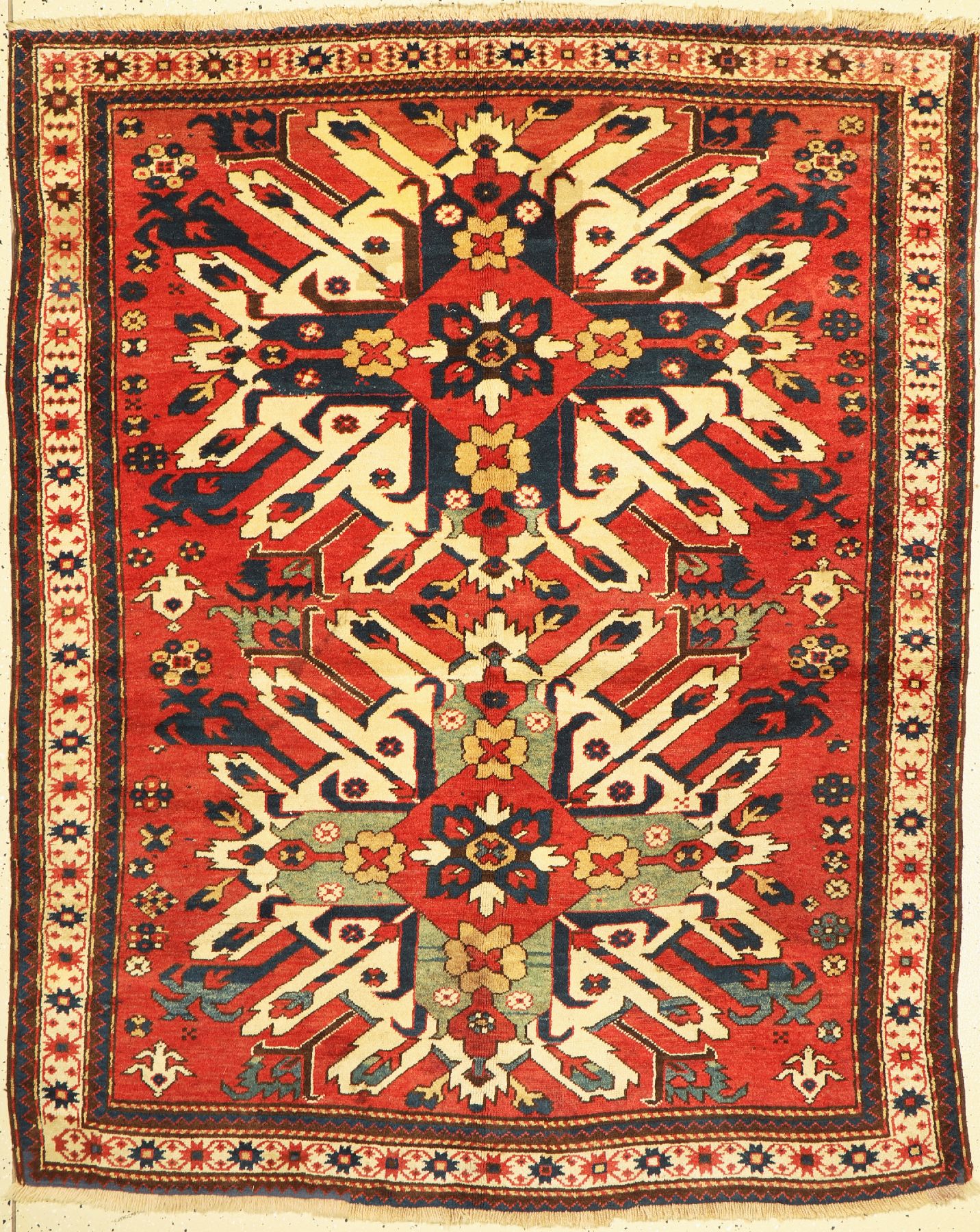Tschelaberd (Adler Kazak), Kaukasus, um 1910, Wolle auf Wolle, ca. 190 x 155 cm, EHZ: 2-3