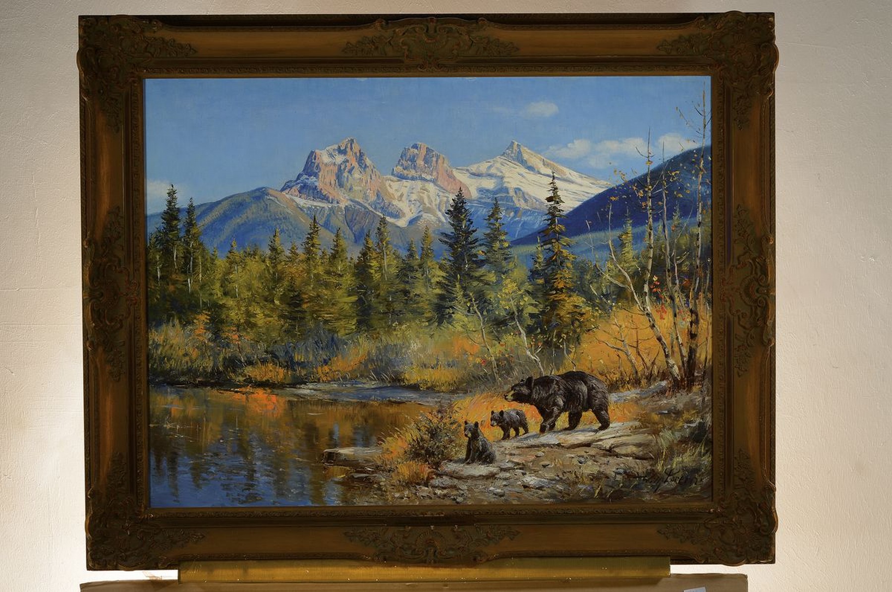 Detail k: Willy Lorenz, 1908 Berlin - 1980, deutscher Tiermaler, Bärin mit zwei Jungtieren in herbstlicher Landschaft der kanadischen Rocky Mountains, ...