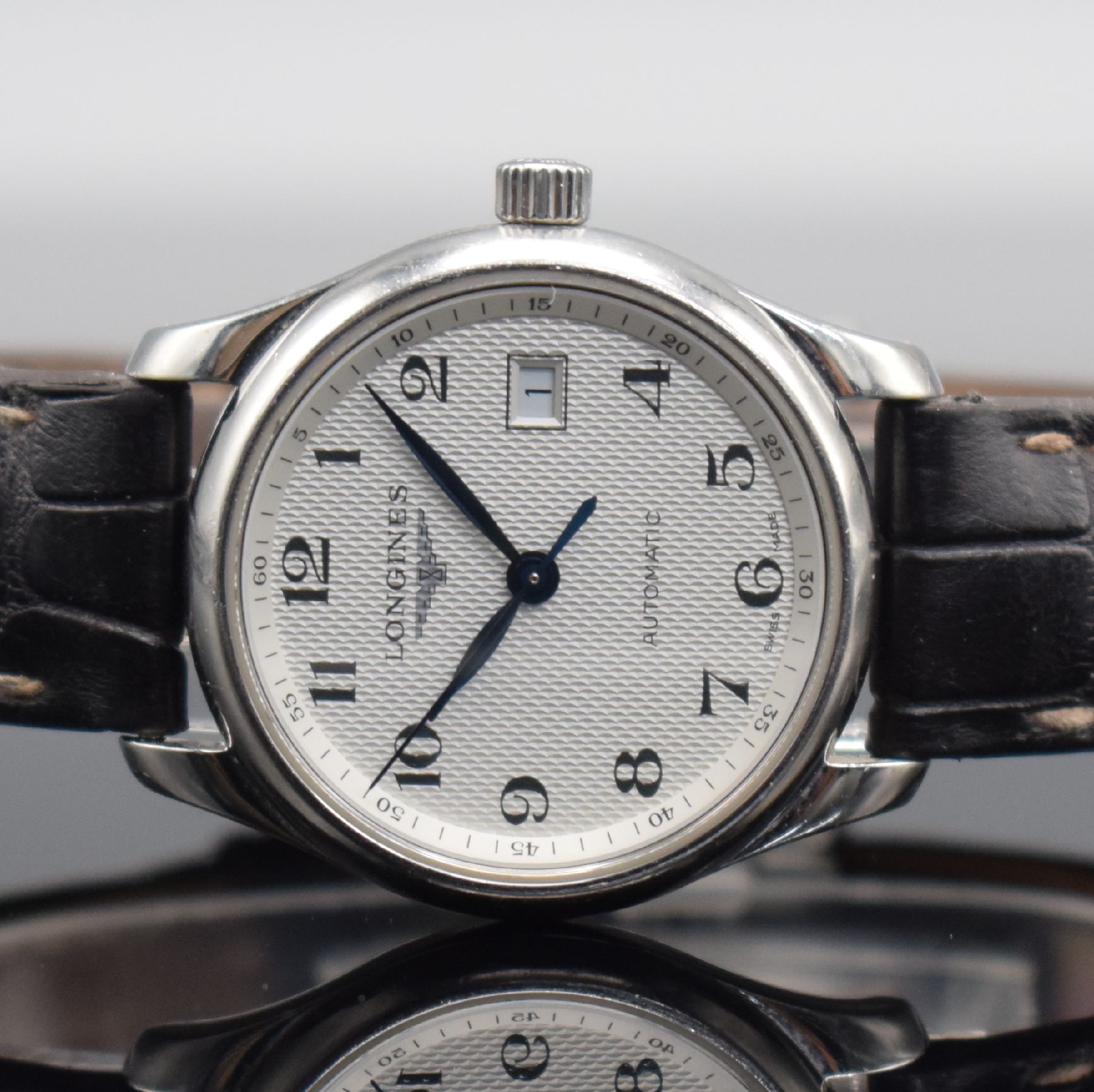 Detail a: LONGINES Damenarmbanduhr aus der Master Collection Referenz L22574783, Automatik, Edelstahlgeh. inkl. Lederband (zu ern.) m. orig. dopp. Faltschl., ...
