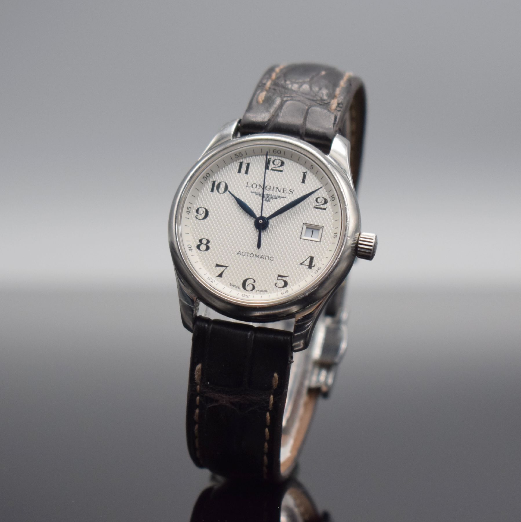 Detail b: LONGINES Damenarmbanduhr aus der Master Collection Referenz L22574783, Automatik, Edelstahlgeh. inkl. Lederband (zu ern.) m. orig. dopp. Faltschl., ...