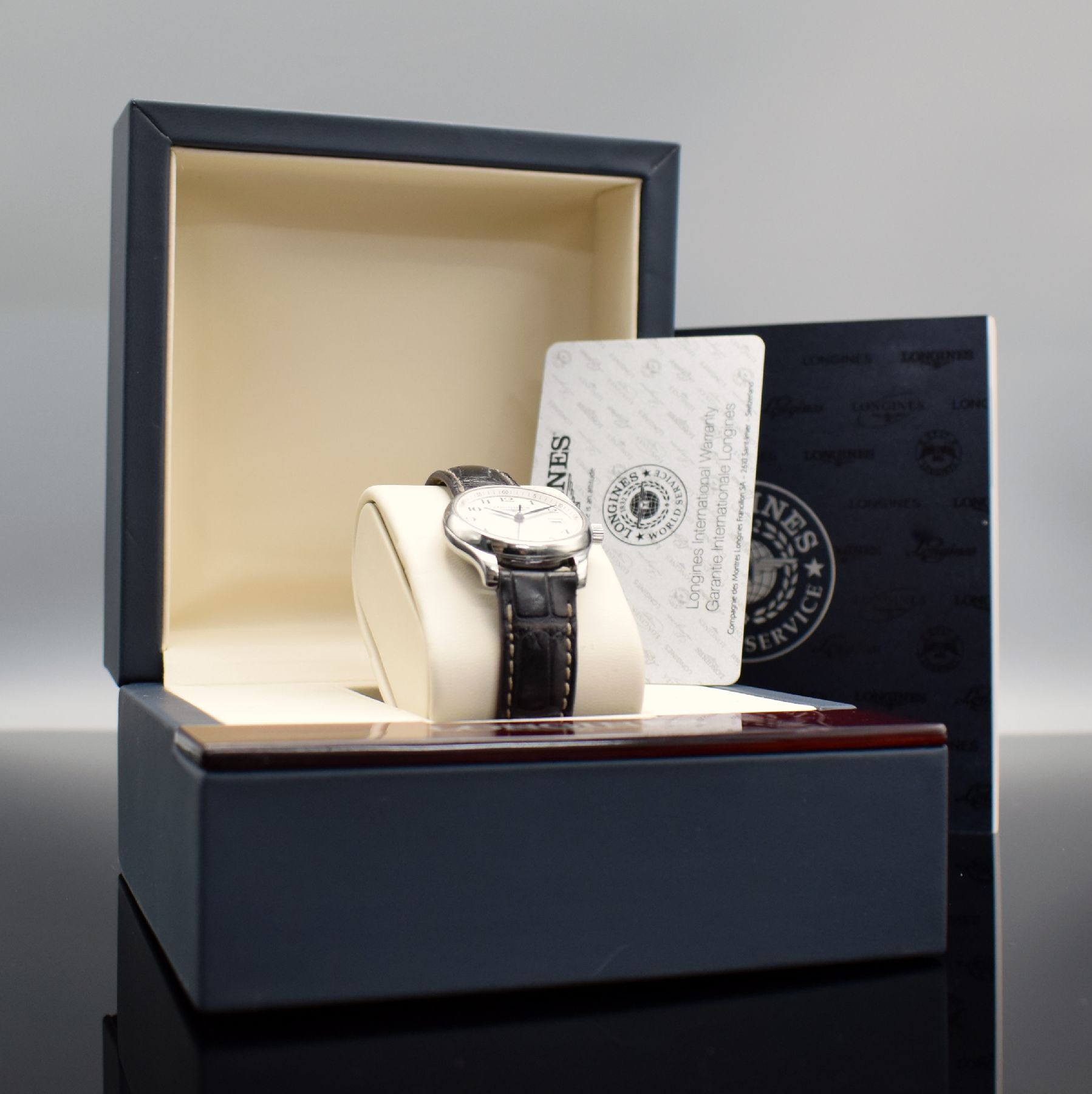 Detail f: LONGINES Damenarmbanduhr aus der Master Collection Referenz L22574783, Automatik, Edelstahlgeh. inkl. Lederband (zu ern.) m. orig. dopp. Faltschl., ...