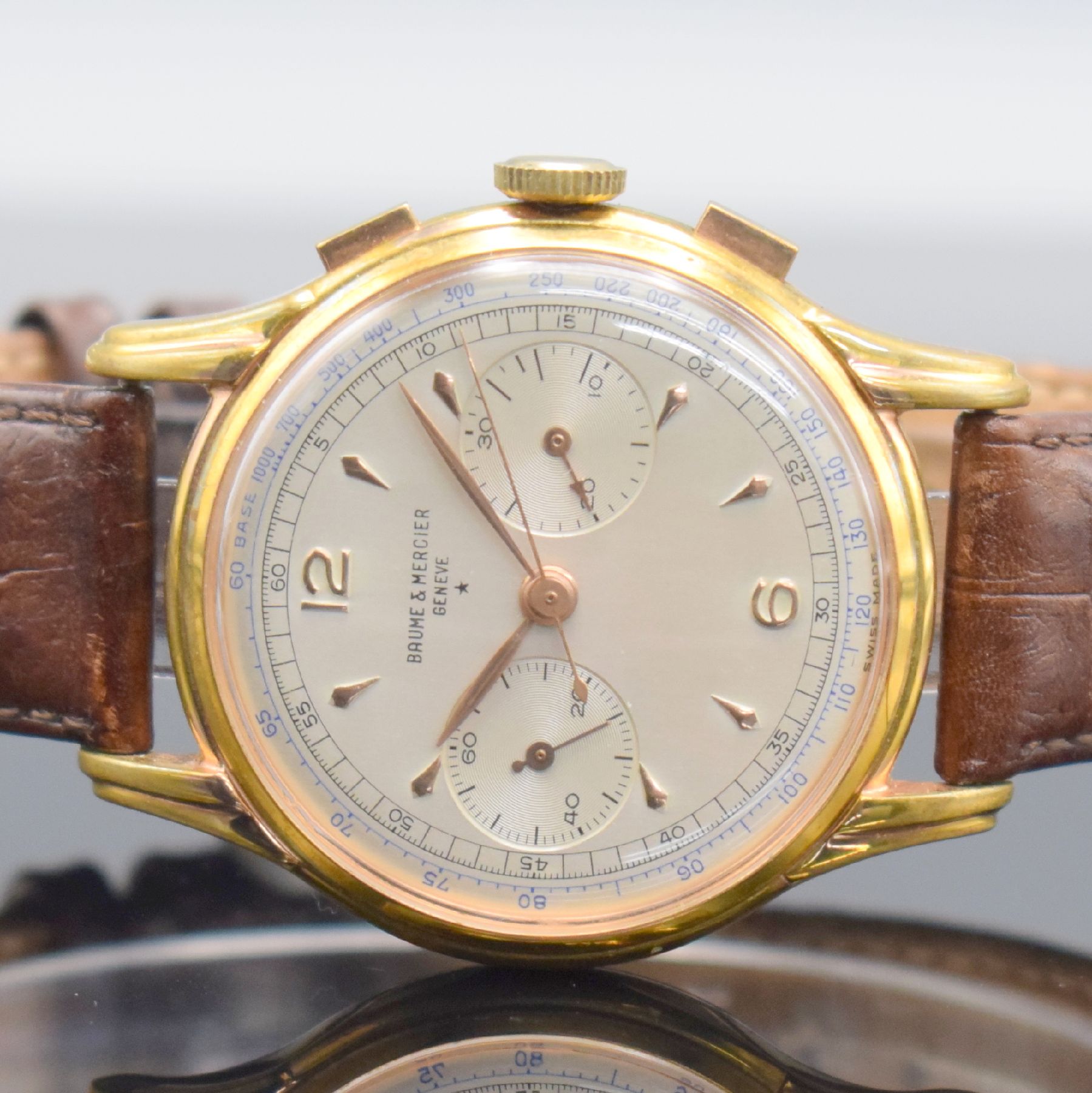 Detail a: Herrenarmbanduhr mit Chronograph Kaliber Landeron 48, Schweiz um 1950, Handaufzug, verg. Geh., Stahlboden aufgedr., Zifferbl. bez. "Baume & ...
