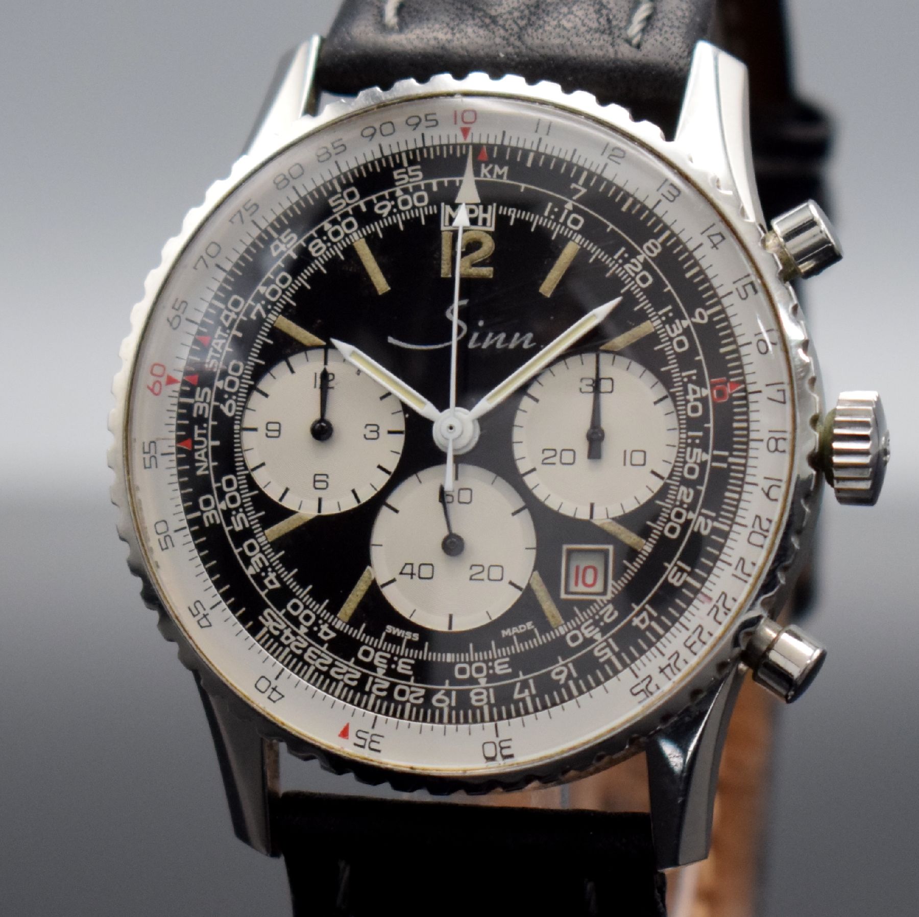 Detail c: SINN Navigationschronograph Referenz 903 mit Kaliber Valjoux 7740, Schweiz/Deutschland um 1990, Handaufzug, Stahlgeh. m. beids. drehb. Lünette, ...