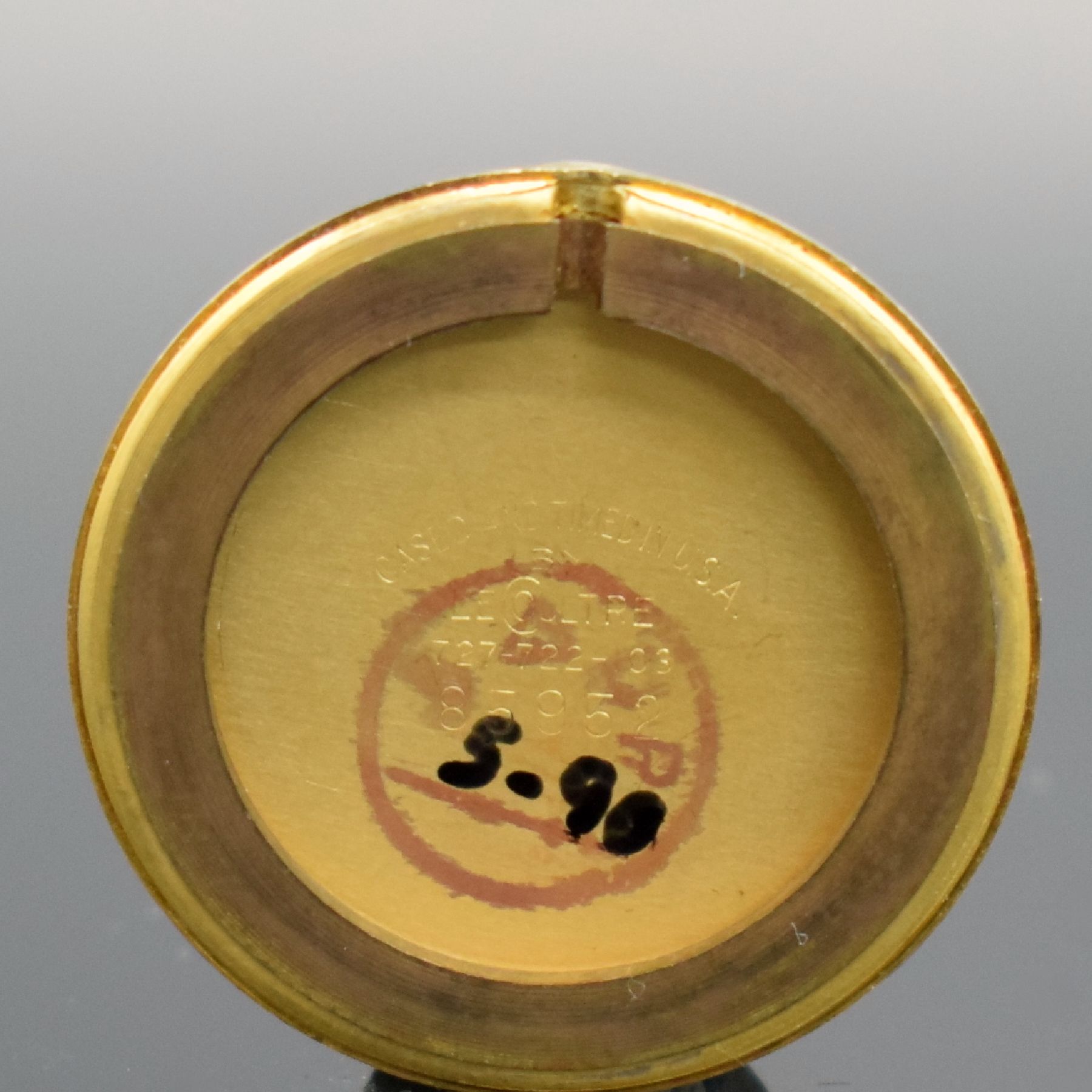 Detail i: LeCoultre Herrenarmbanduhr in GG 585/000 Referenz 727-722-103, Schweiz/USA um 1955, Handaufzug, 2-teil. Geh., Boden aufgedr., ausgef. ...