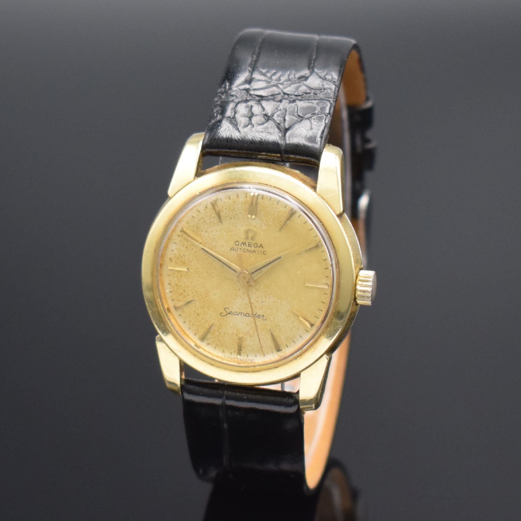 Detail b: OMEGA seltene Armbanduhr Serie Seamaster Referenz 2828-4 SC, Automatik, Schweiz um 1955, Edelstahlgeh. m. Goldhaube, Boden aufgedr., Zifferbl. m. ...