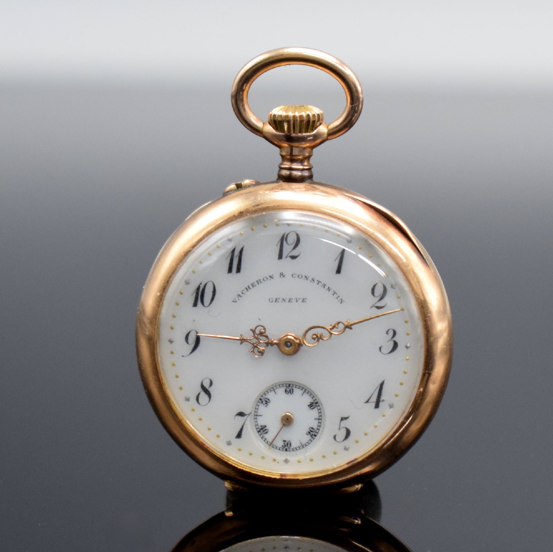 VACHERON & CONSTANTIN offene Damentaschenuhr in RG 585/000, Schweiz um 1910, glattes 2- Deckel Goldgeh. l. dell., Rücks. m. Monogramm, ...