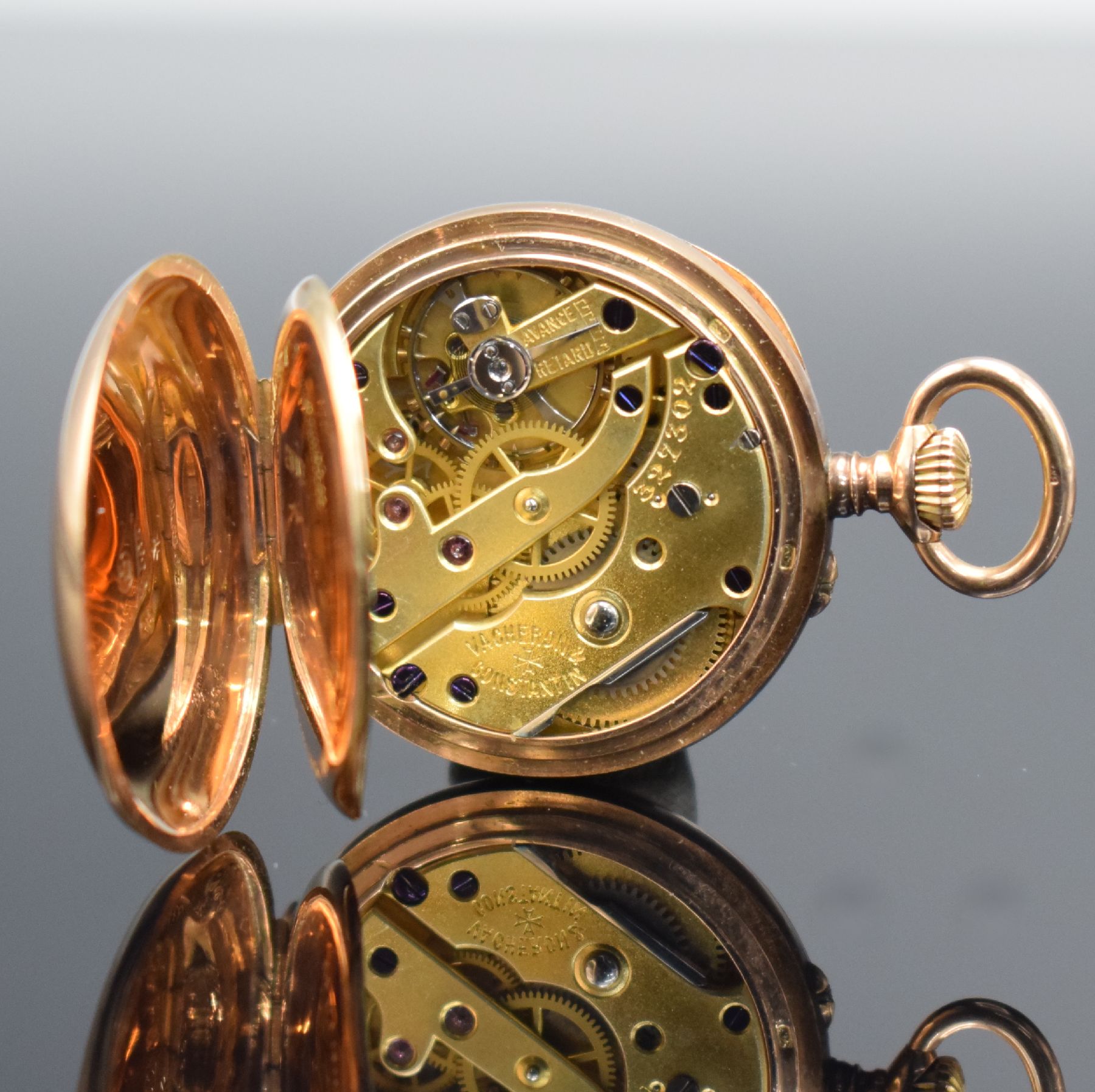 Detail e: VACHERON & CONSTANTIN offene Damentaschenuhr in RG 585/000, Schweiz um 1910, glattes 2- Deckel Goldgeh. l. dell., Rücks. m. Monogramm, ...