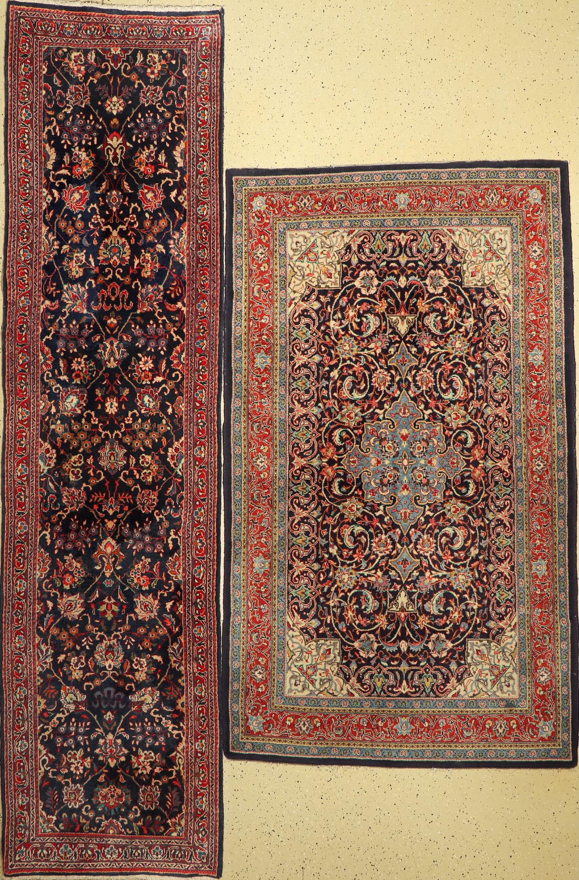 Konvolut aus 2 Sarogh, Persien, um 1950, Wolle auf Baumwolle, ca, 230 x 134 cm & ca, 330 x 85 cm, EHZ: 2-3