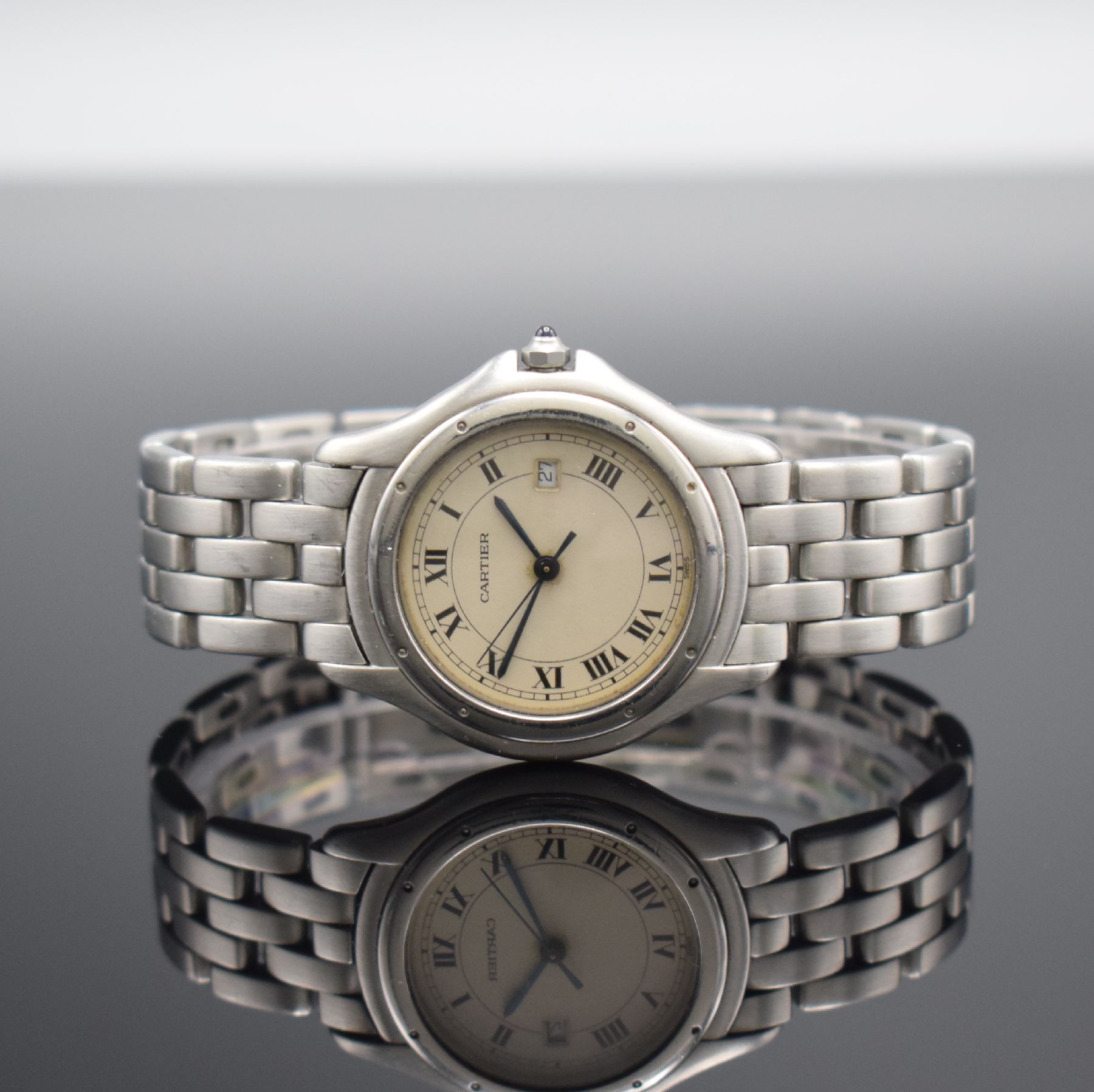 CARTIER Armbanduhr Modell Cougar in Stahl Referenz 987904, quarz, 8-fach verschr. Boden, orig. Gliederband m. dopp. Faltschl., vers. Zifferbl. m. ...