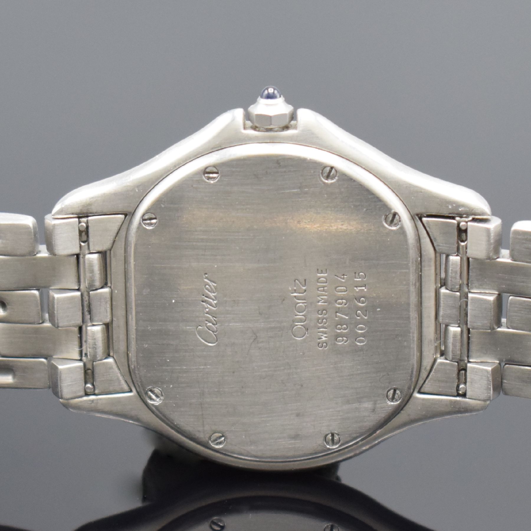 Detail d: CARTIER Armbanduhr Modell Cougar in Stahl Referenz 987904, quarz, 8-fach verschr. Boden, orig. Gliederband m. dopp. Faltschl., vers. Zifferbl. m. ...