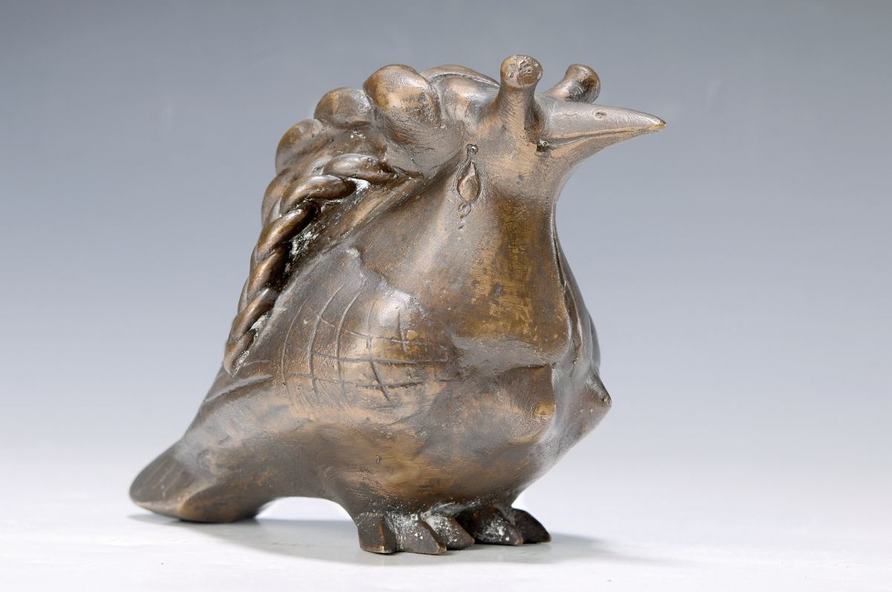 Gernot Rumpf, geb. 1941 Kaiserslautern, Elwedritsche mit geflochtenen Zöpfen, signiert und dat. 1993, Gießerstempel Strehle, H. ca. 13cm dazu ein ...
