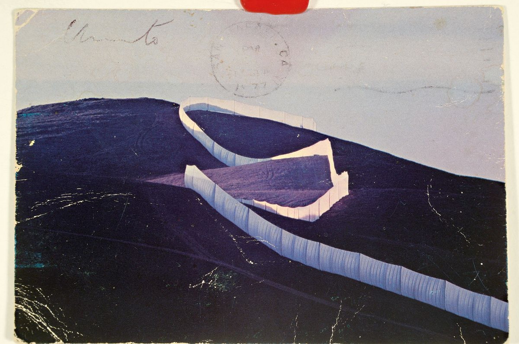 Christo, 1935 - 2020, Multiple/Autograph, Jeanne Claude und Christo handsignierte Kunstpostkarte an Gary Sandman, seltene handgeschriebene Postkarte ...