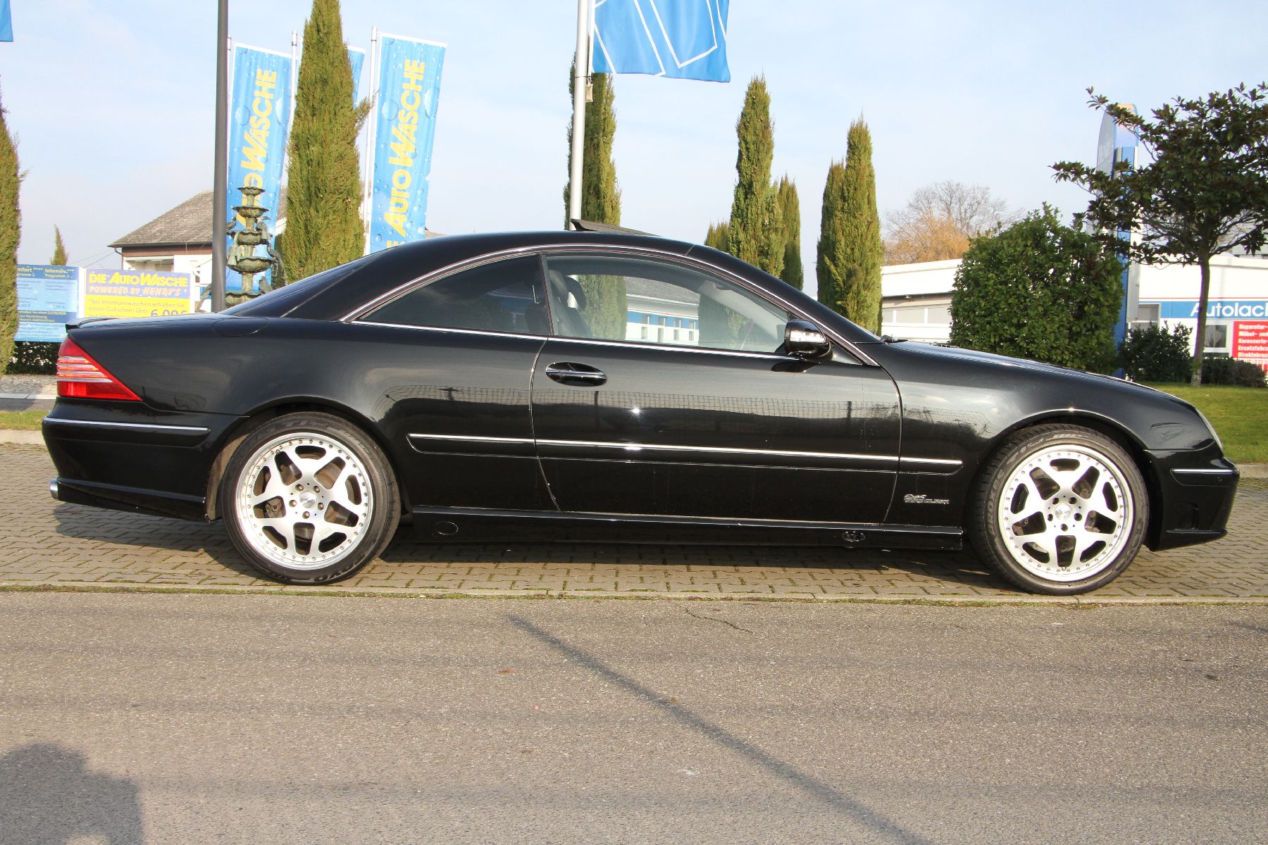 Detail b: Mercedes Benz MKB CL 55 AMG, nur 2.000 Stück gefertigt, EZ 02/2004, Fahrgestellnummer: WBD 215373-1A-0125943, Laufleistung 53.569 km abgelesen, 450 ...