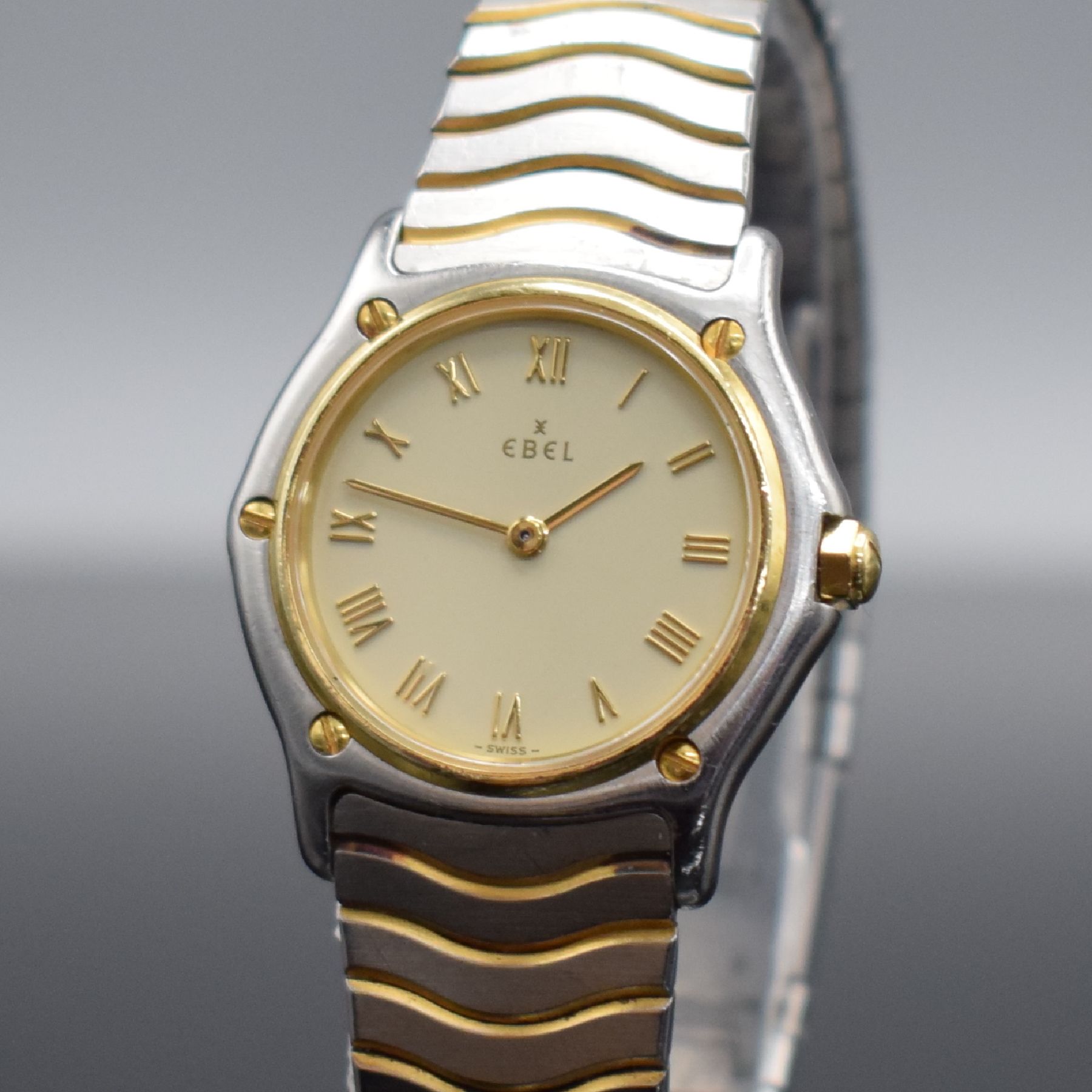 Detail c: EBEL Classic Wave Damenarmbanduhr, Schweiz verk. lt. beil. Garantiekarte 12/1993, quarz, Ref. 181908, Edelstahl/Gold komb. inkl. Wellengliederband m. ...