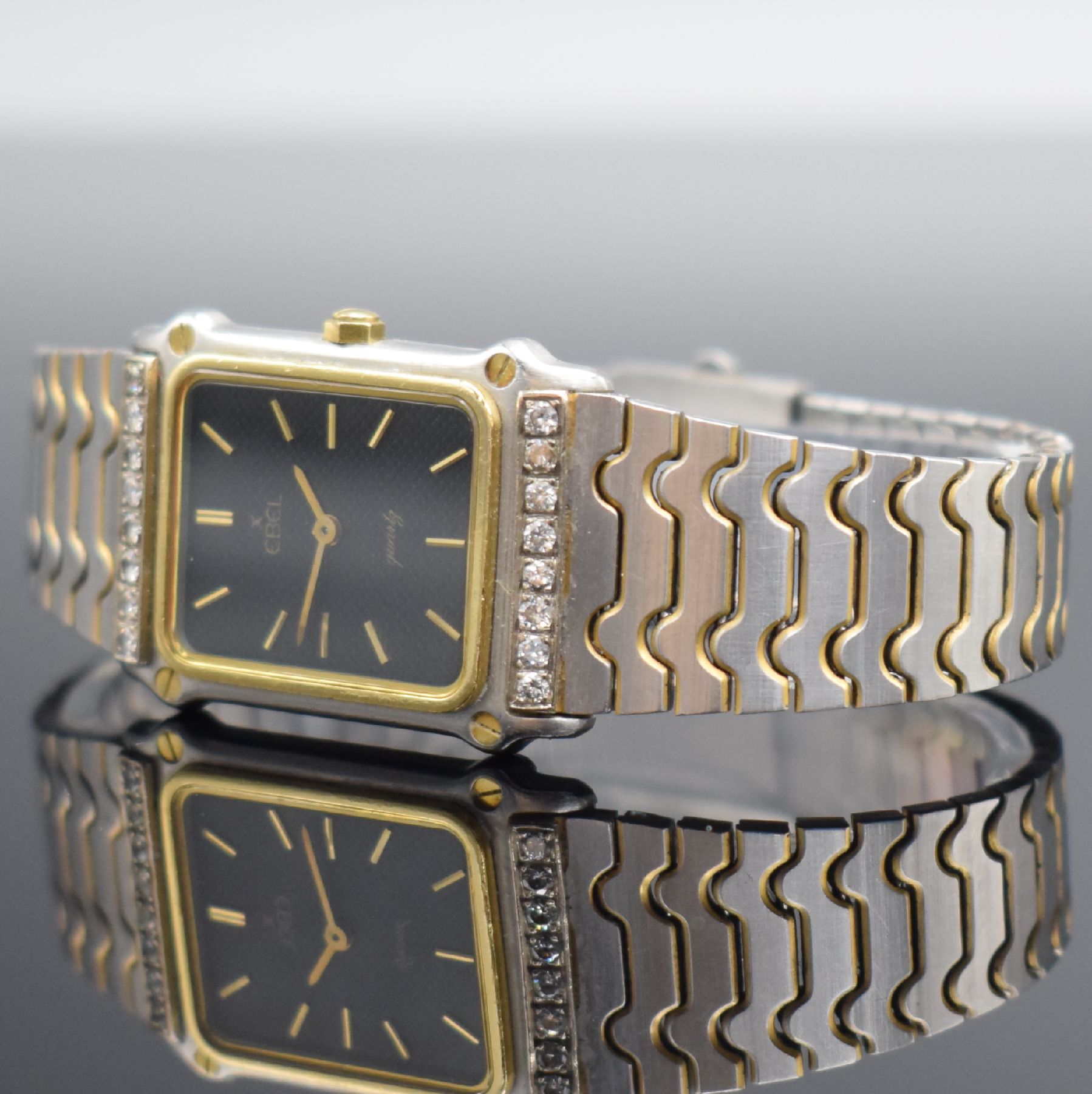 Detail d: EBEL Sport Classic Damenarmbanduhr mit Diamantbesatz, Schweiz um 1995, quarz, Ref. 181901, Edelstahl/Gold komb. inkl. orig. Gliederband, Boden 4-fach ...