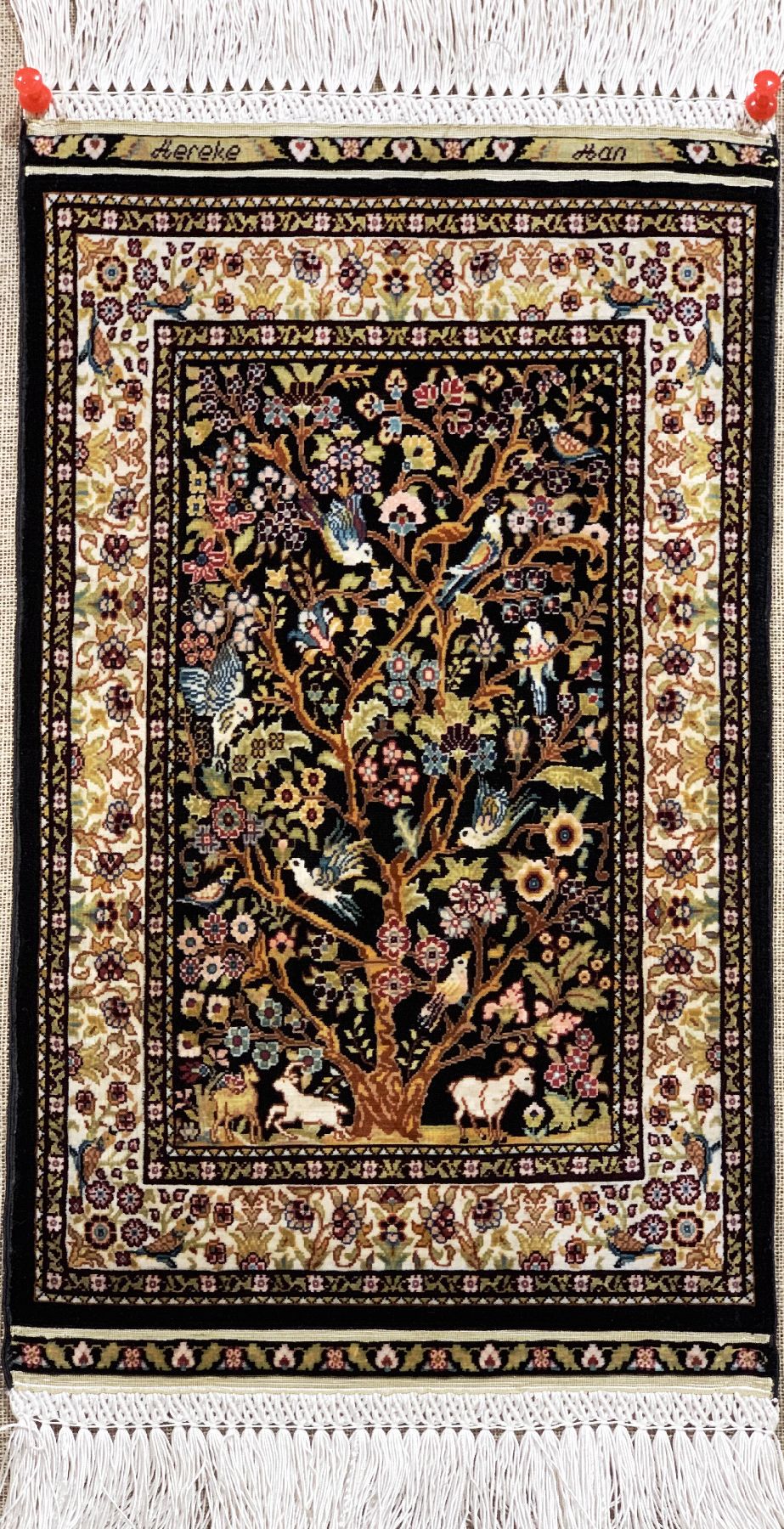 Sehr feiner Seiden Hereke (20 x 20), Signiert, Türkei, um 1960, reine Naturseide, ca. 31 x 19 cm, ca. 4 Mio Kn/qm, EHZ: 1(Sehr guter Zustand).