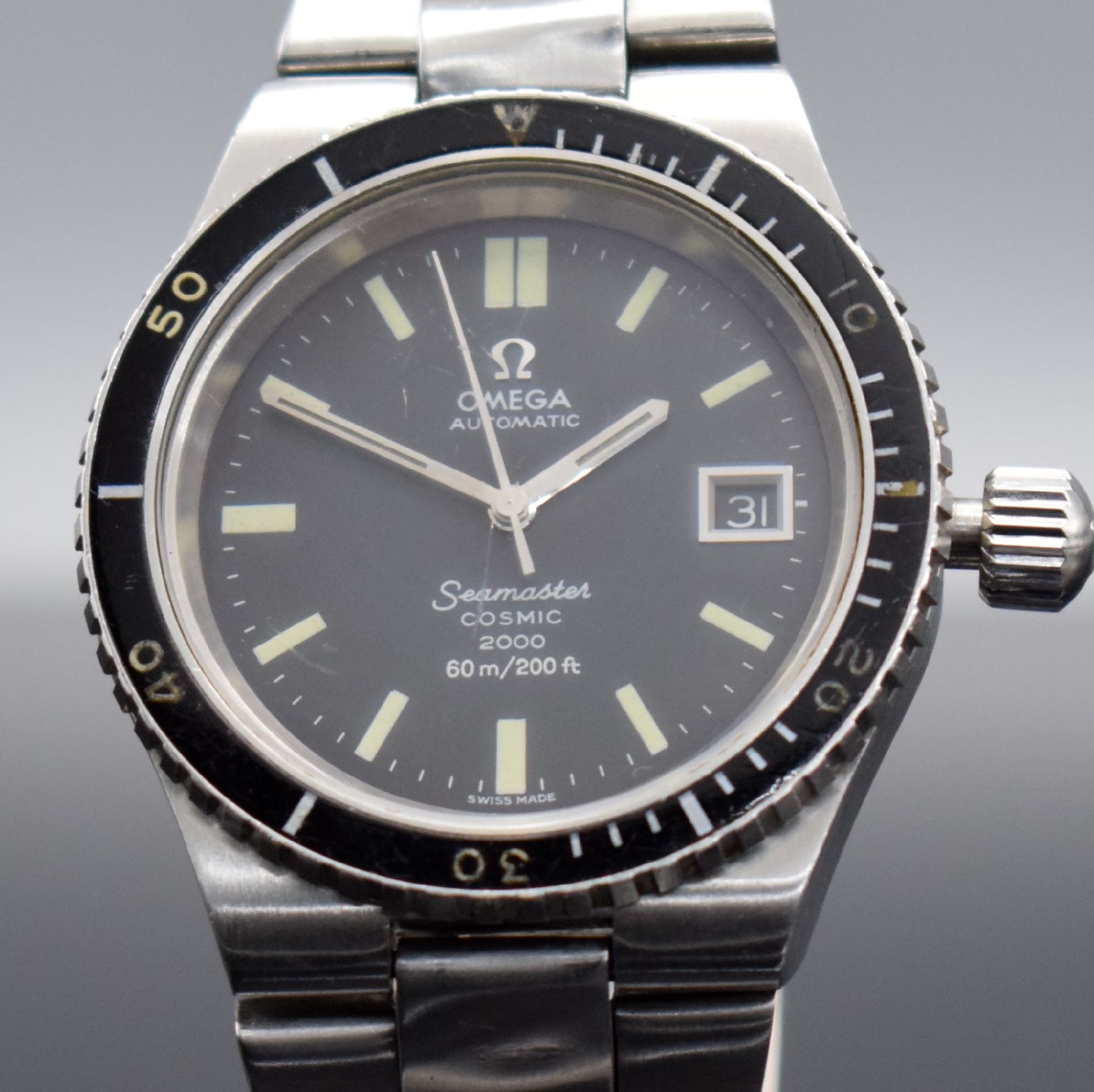 Detail c: OMEGA Seamaster Cosmic 2000 seltene Herrenarmbanduhr in Stahl/Stahlband, Schweiz um 1972, Automatik, Spezial Monocoque-Geh., schwarze Drehlünette m. ...