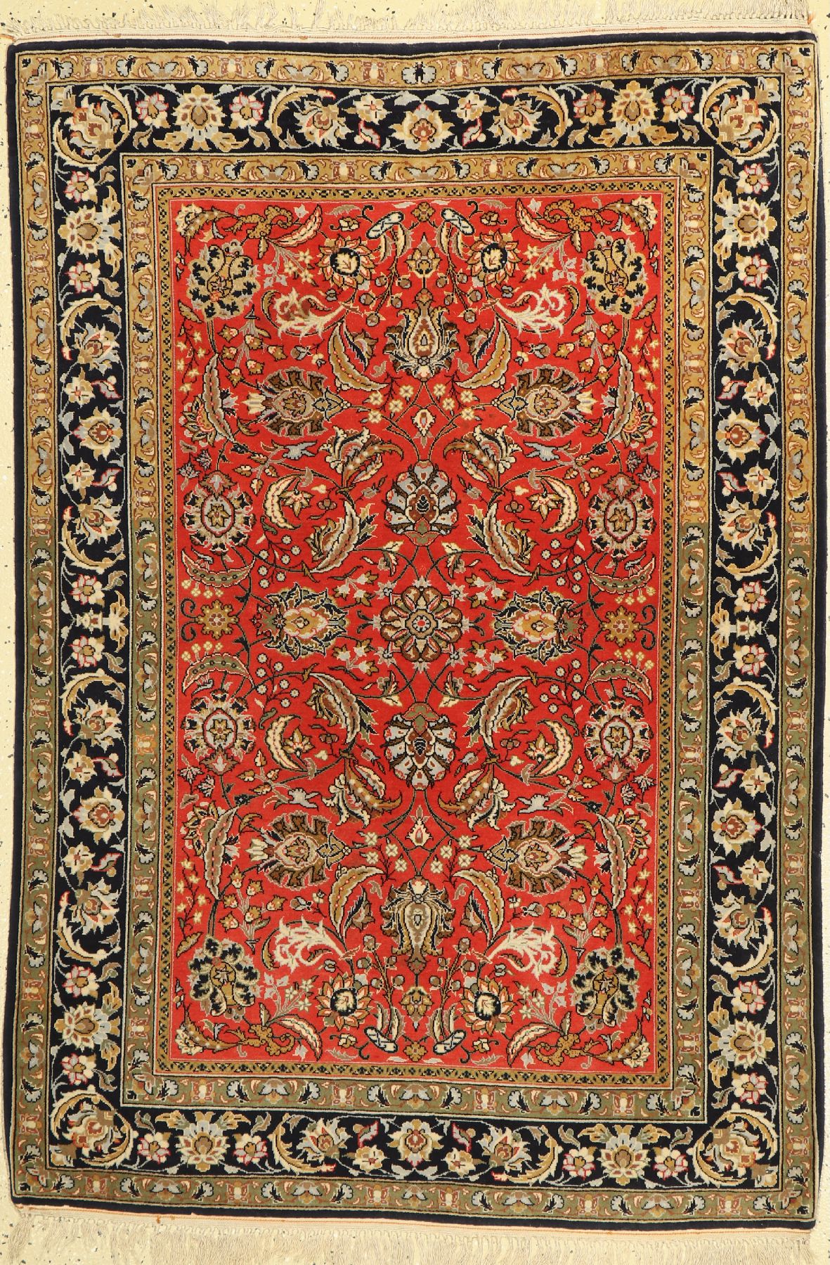 Esfahan fein, Persien, ca. 60 Jahre, Korkwolle mit und auf Seide, ca. 170 x 108 cm,EHZ: 2-3, (Abrasch)