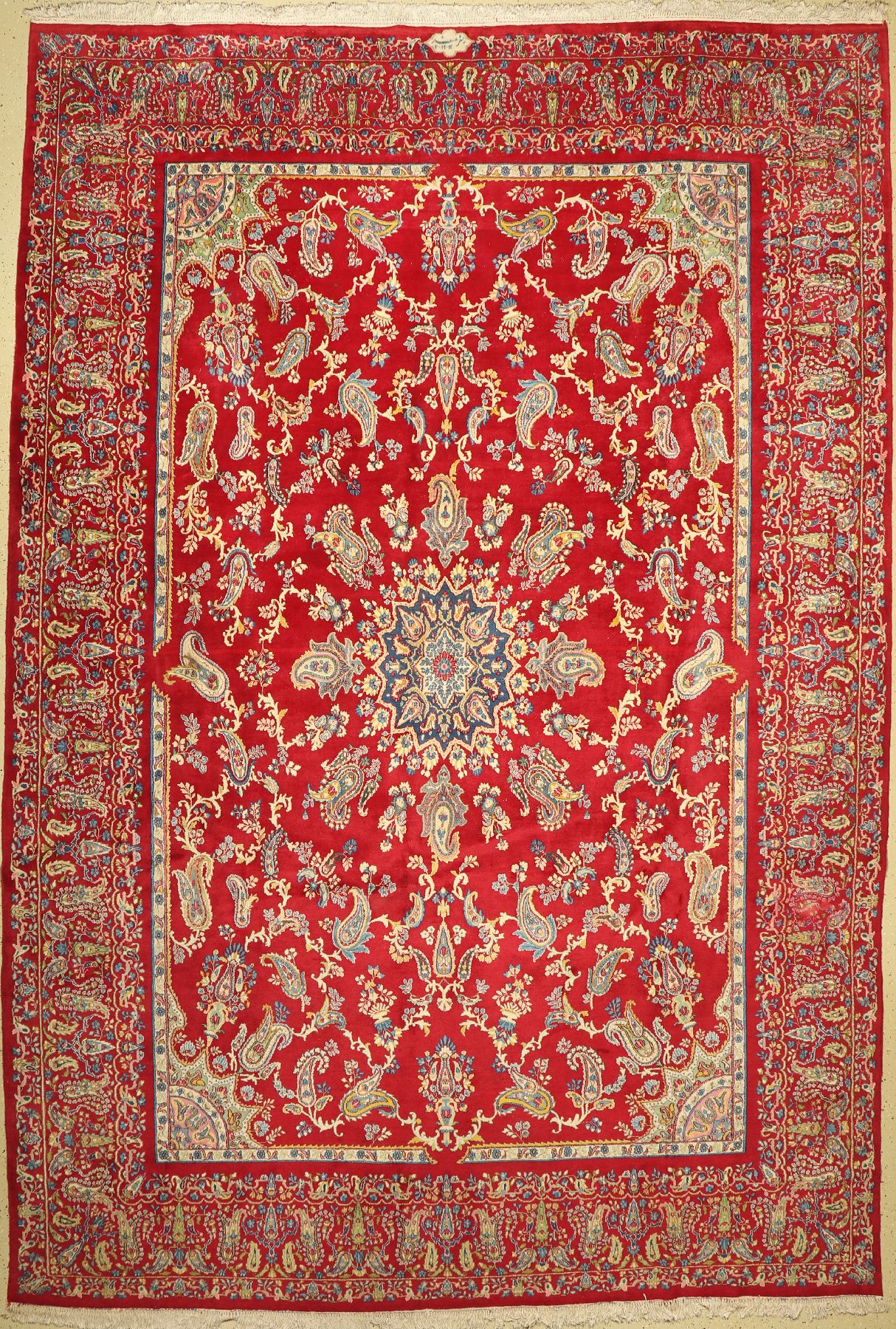Kerman alt Signiert, (Honarmand), Persien, um 1950, Wolle auf Baumwolle, ca. 438 x 298 cm, EHZ: 2, (kleine Florfehlstelle und Fleck)