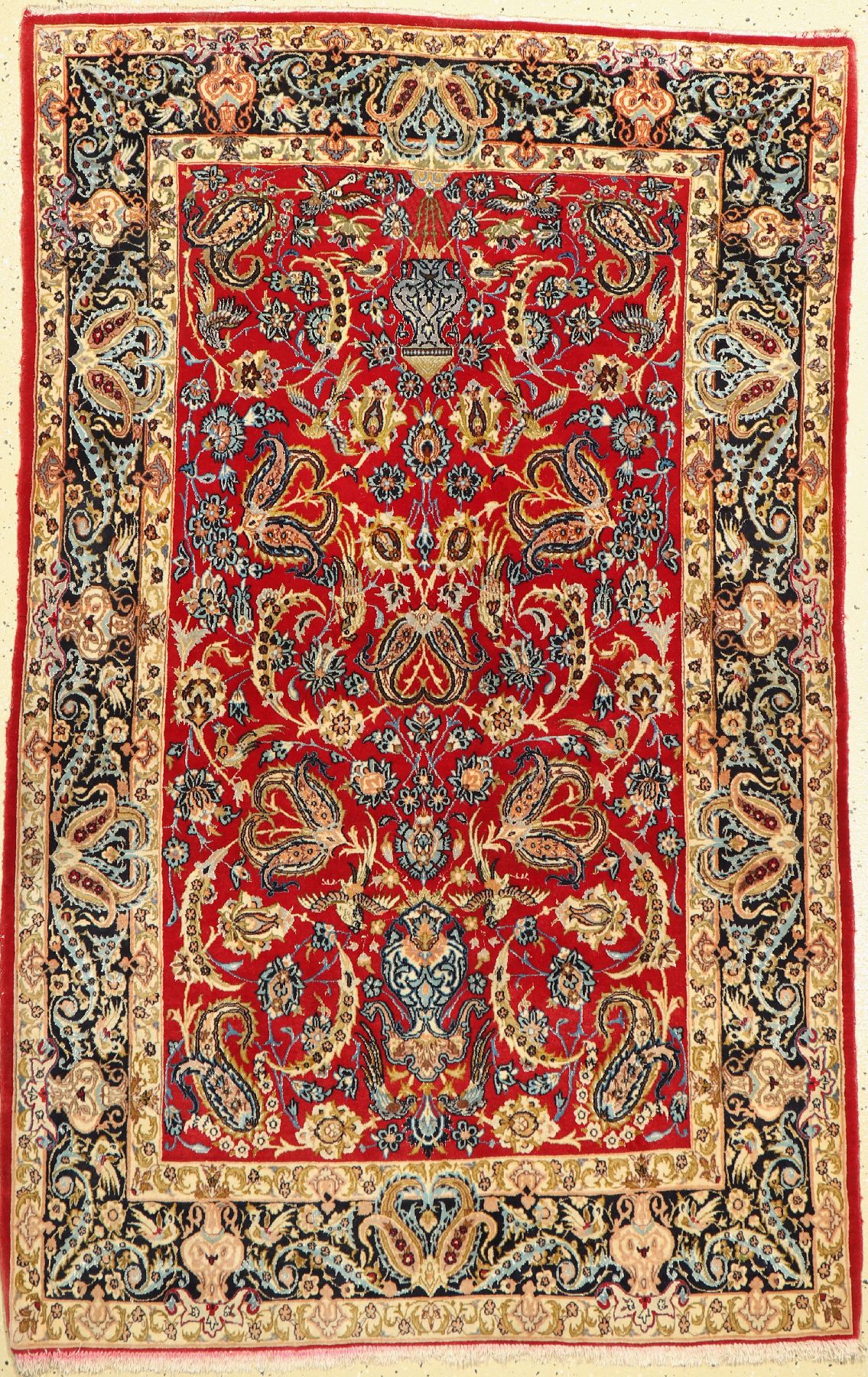 Esfahan fein, Persien, ca. 60 Jahre, Korkwolle mit und auf Seide, ca. 175 x 113 cm,EHZ: 2-3