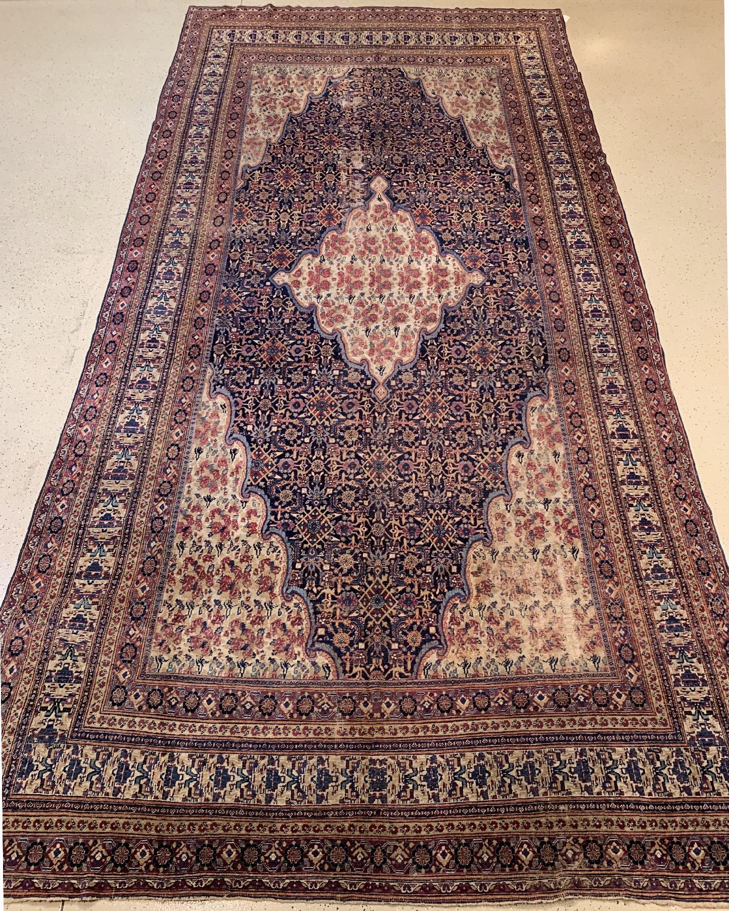 Antiker Palastteppich, Khorasan, Persien, um 1900, Wolle auf Baumwolle, ca. 600 x 290 cm, EHZ: 5