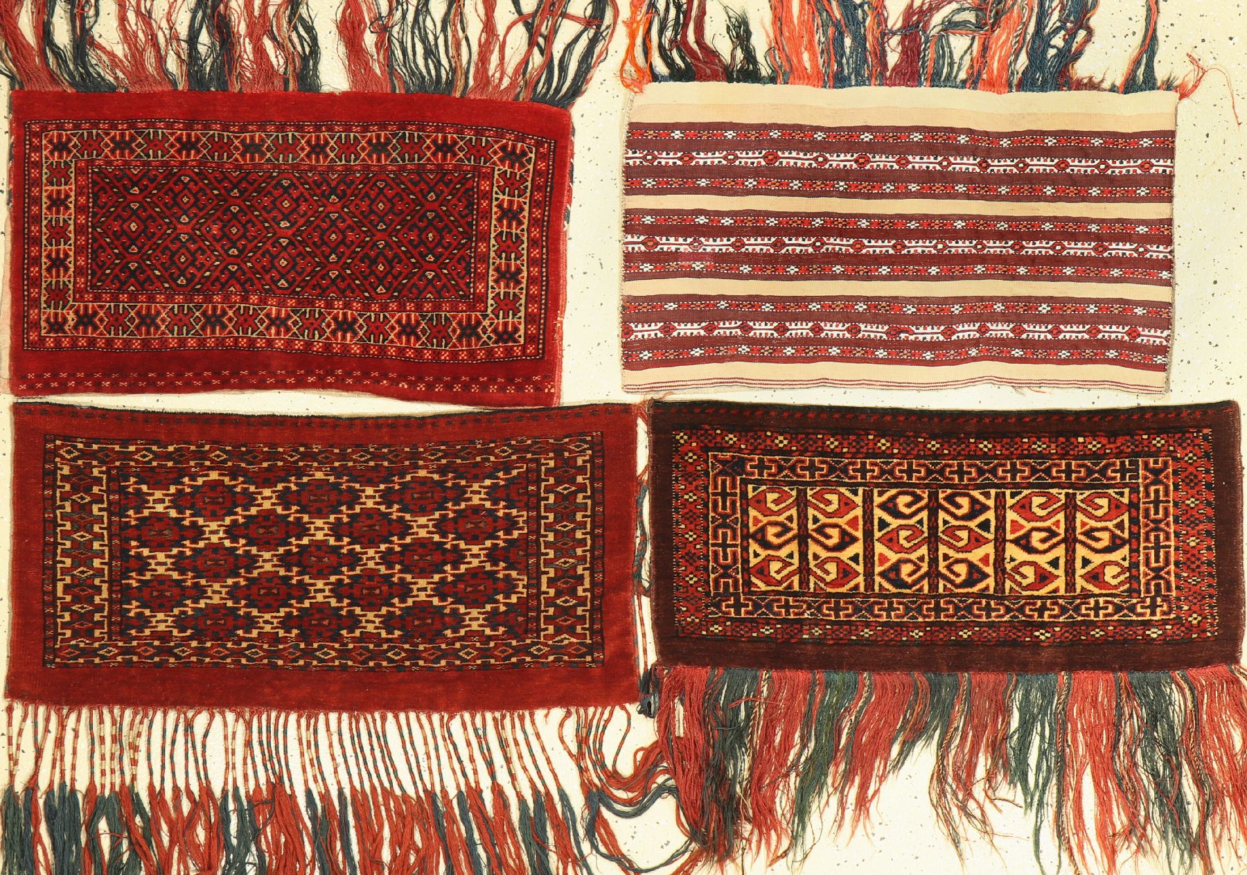 4 Antike Torba, Turkmenistan, 19. Jhd, Wolle auf Wolle, ca. 85 x 40 cm, EHZ: 2-3