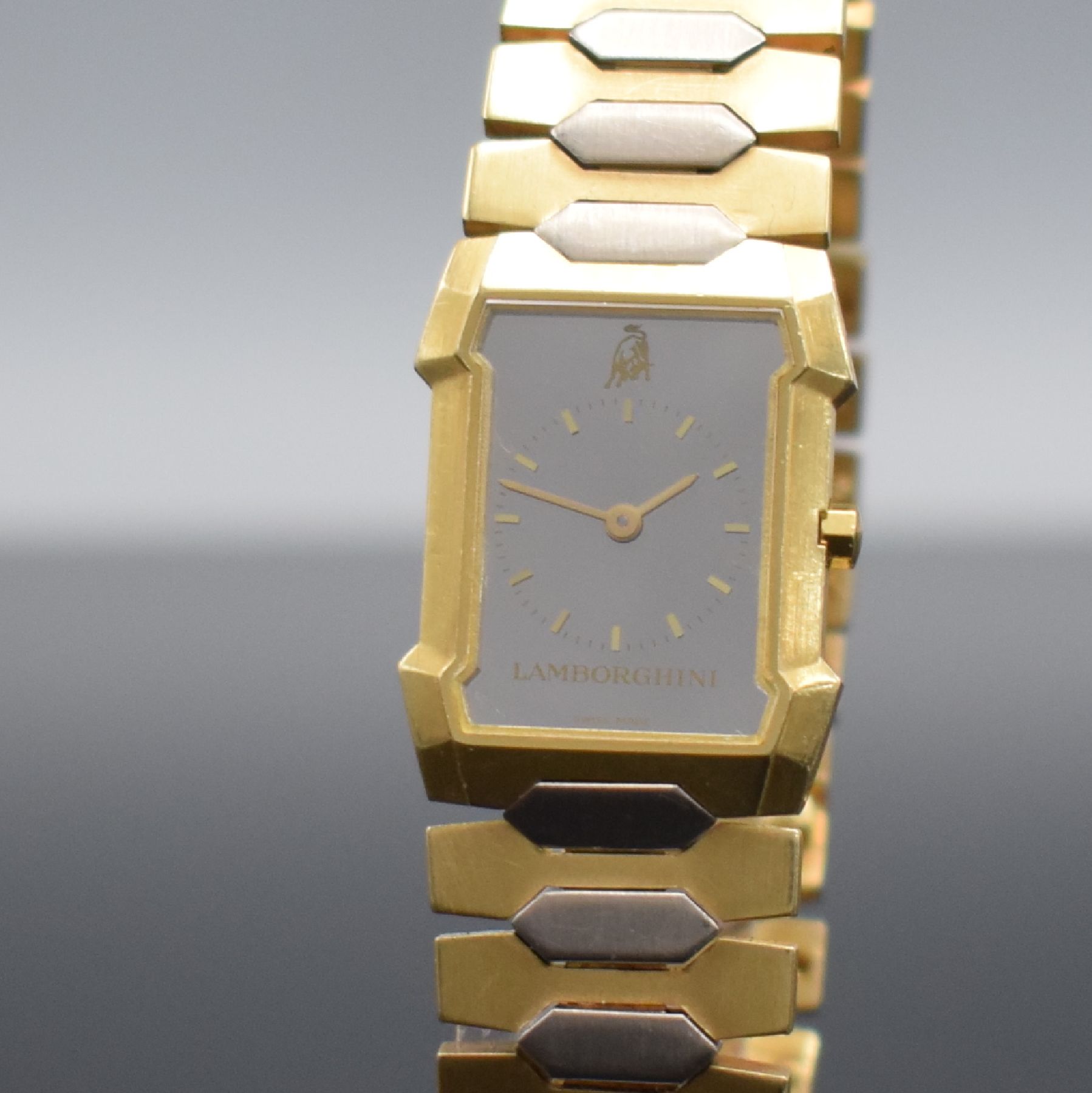 Detail c: LAMBORGHINI Damenarmbanduhr in GG 750/000, Schweiz um 1980, quarz, Boden 8-fach verschr., orig. Gliederband in GG & WG 750/000, Spiegel-Zifferbl. m. ...