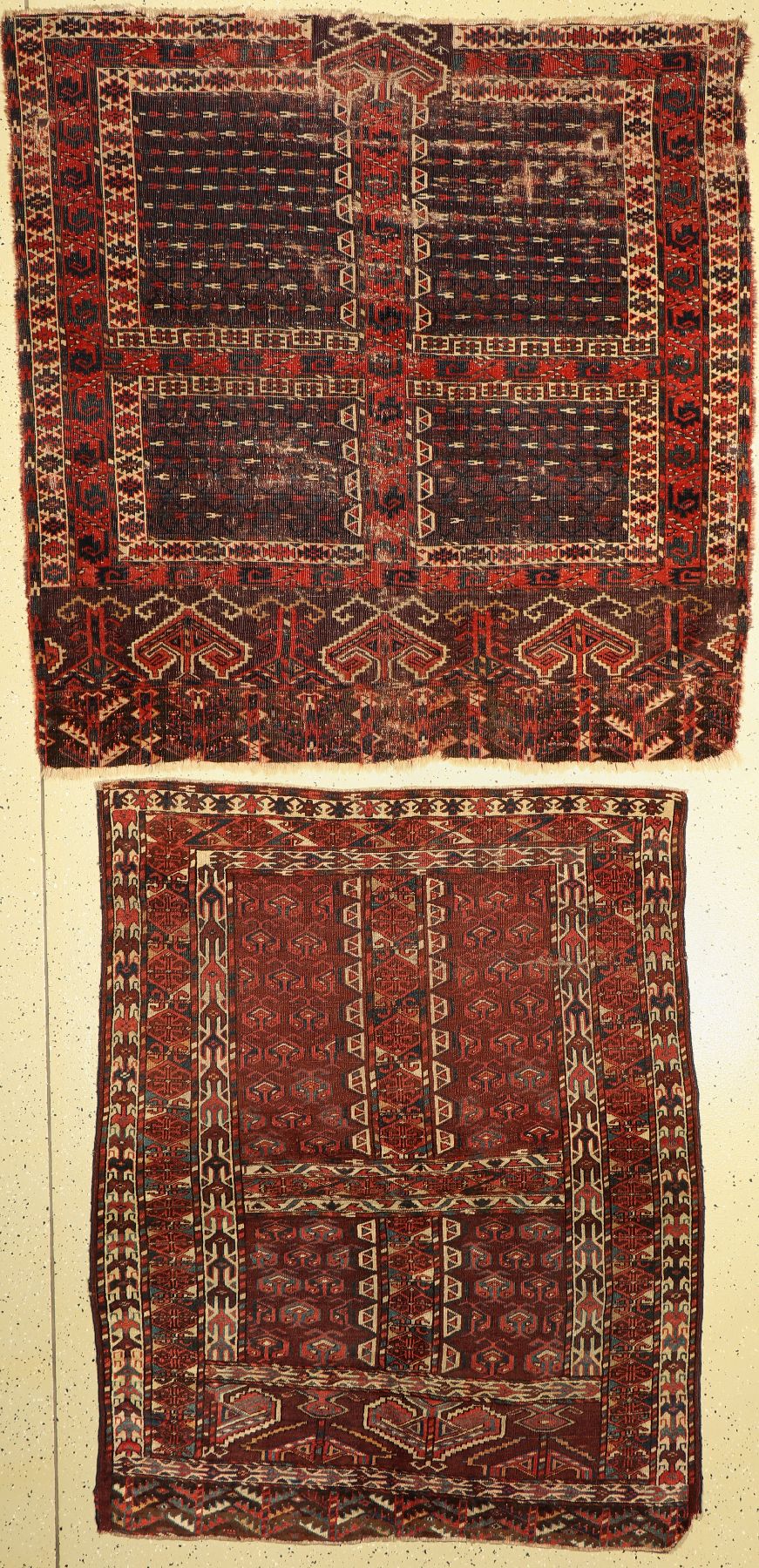 2 Antike Engsi, Turkmenistan, 19. Jhd, Wolle auf Wolle, ca. 160 x 150 cm, EHZ: 4