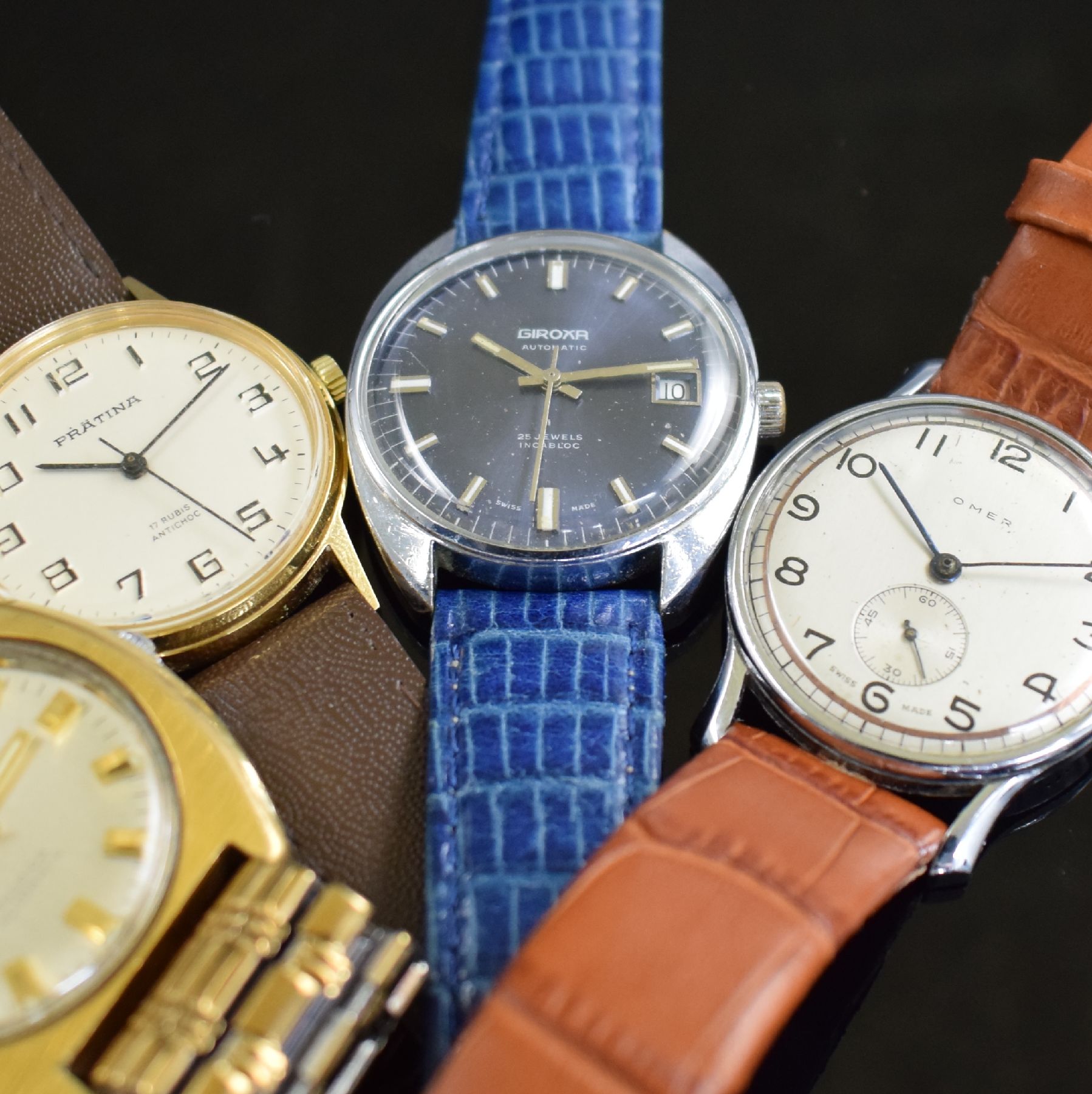 Detail a: 4 Armbanduhren, Schweiz/Deutschland 1960/70er Jahre, 2x Handaufzug, 2x Automatik, 3x Boden verschr., 1x gedr., 2x verg. Geh., 2x verchr., 1.) DUGENA ...