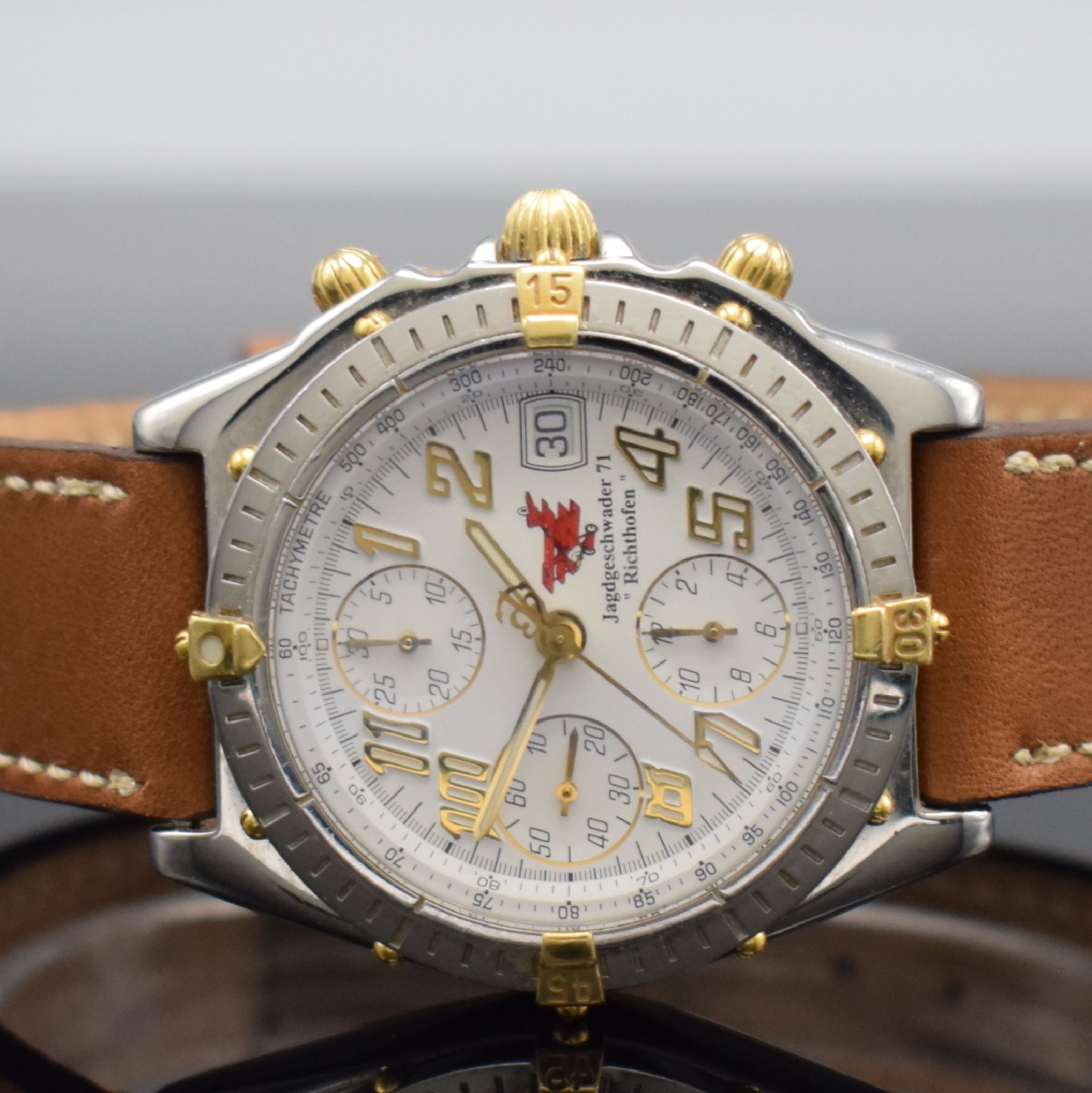 Detail a: BREITLING Jagdgeschwader 71 "Richthofen" limitierte Armbandchronograph Referenz B13050.1, Schweiz 1990er Jahre, Automatik, hergestellt in ...