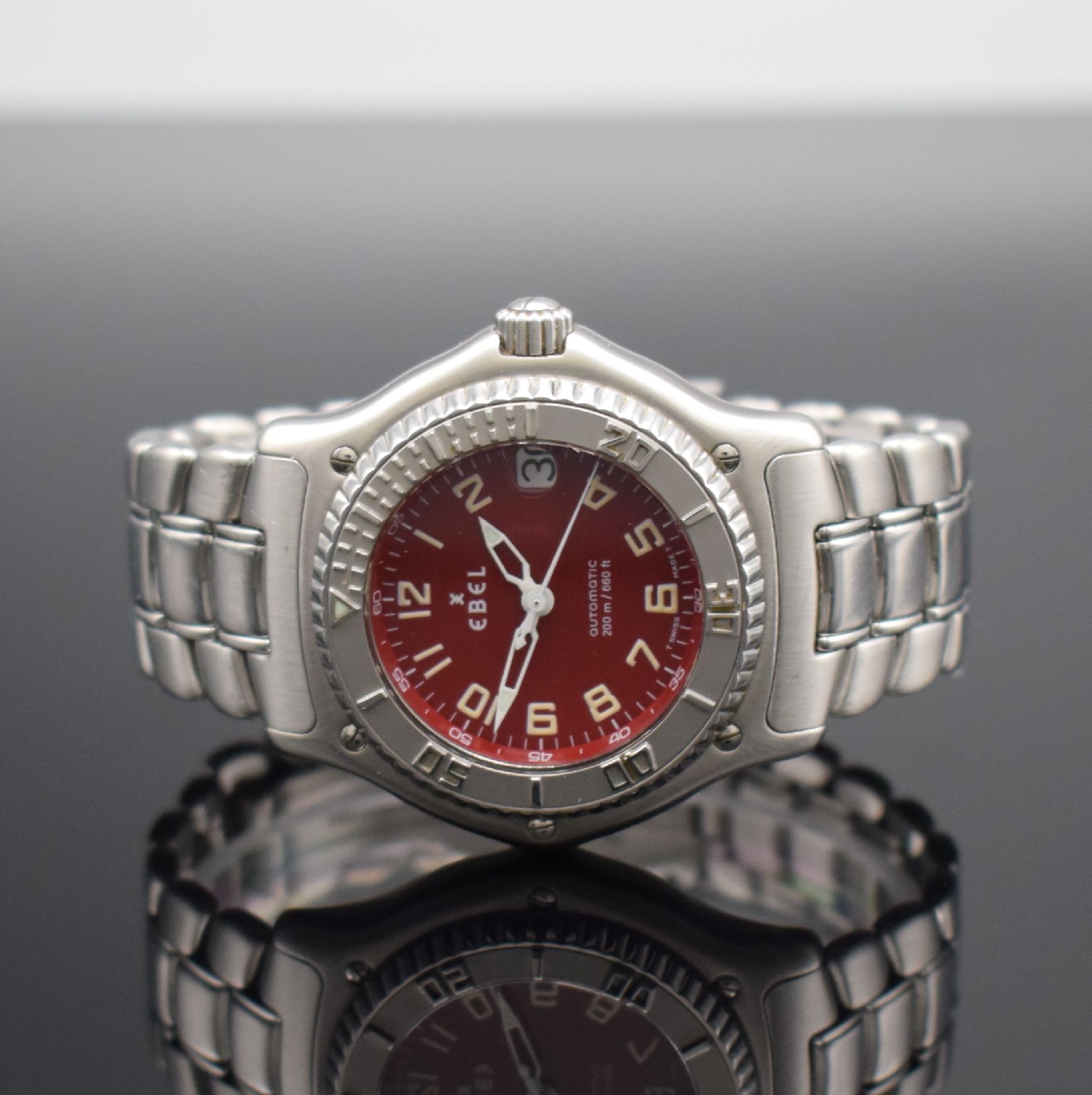 EBEL Herrenarmbanduhr Discovery Referenz 9080341, Automatik, Schweiz um 2000, Edelstahlgeh. inkl. Gliederband m. Faltschl., 8-fach verschr. Boden, ...
