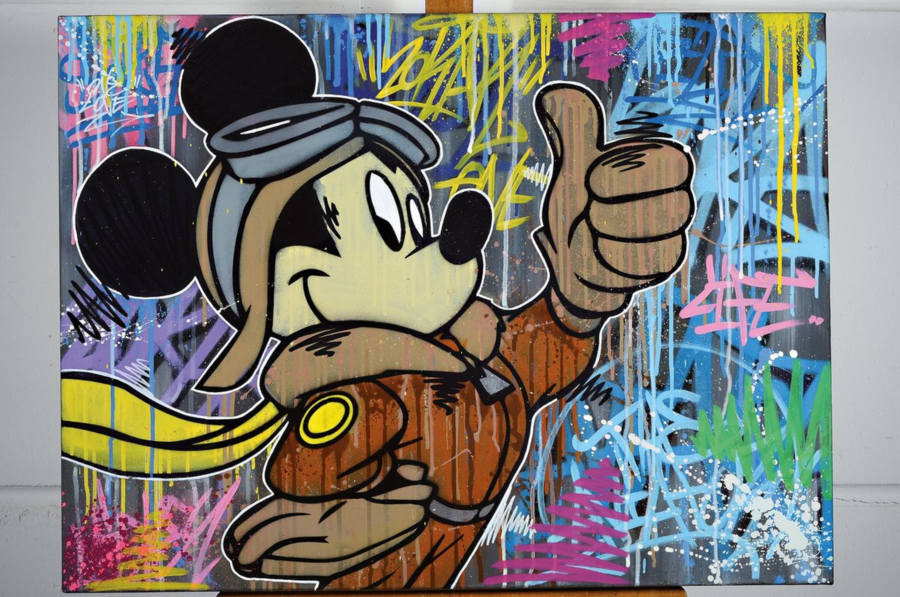 Detail k: Zokar, französischer Street Art-Künstler, "Aviator" (2017), ikonische Darst. Mickey Mouse als Pilot, links oben signiert, verso bez., ...