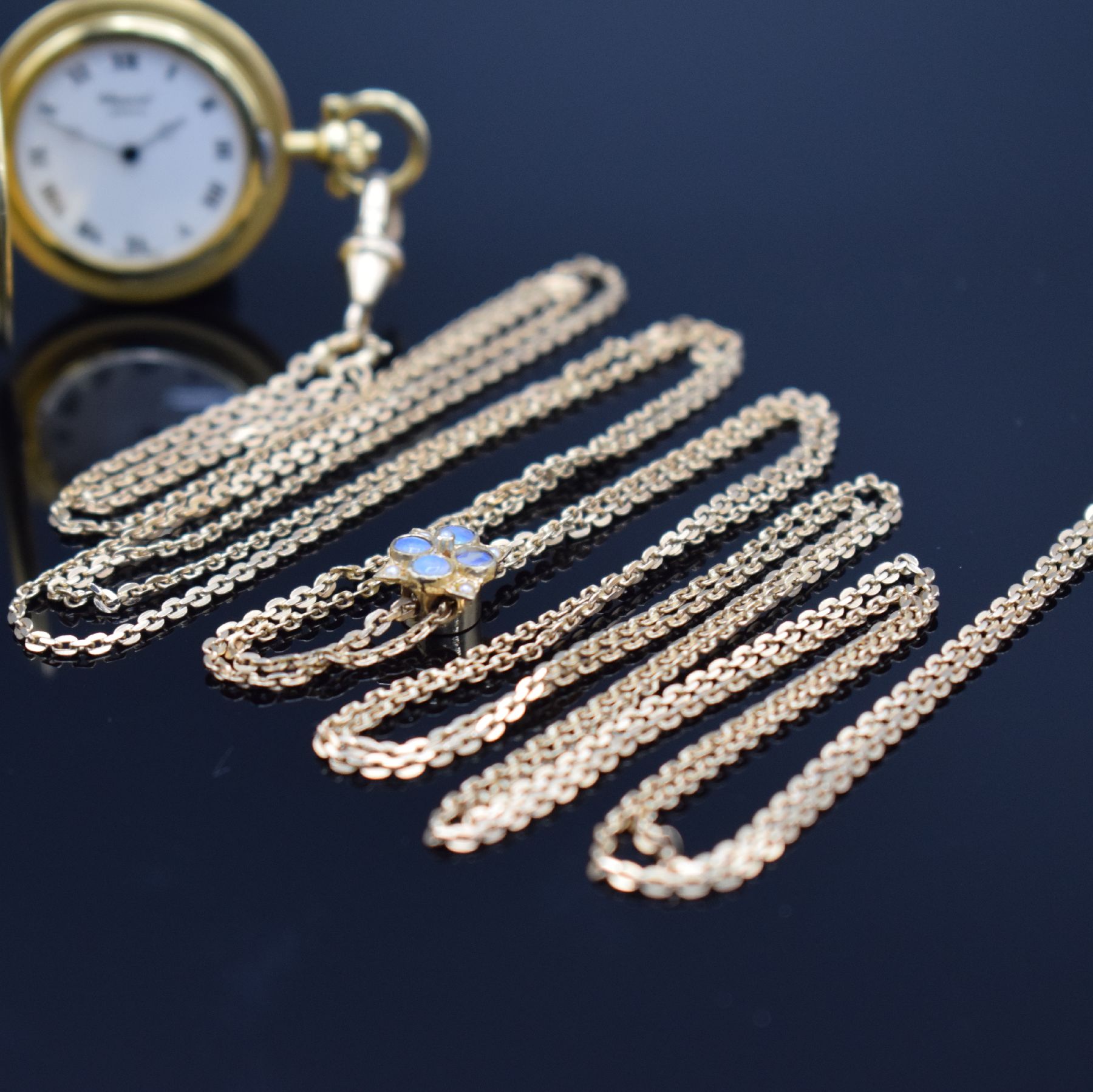 Detail c: CHOPARD Damensavonette in GG 750/000 mit Kette in RoseG 585/000, Schweiz um 1985, Ref. 3015, Kette um 1900, 2-teil. Gehäuse mit Münzrand, ...