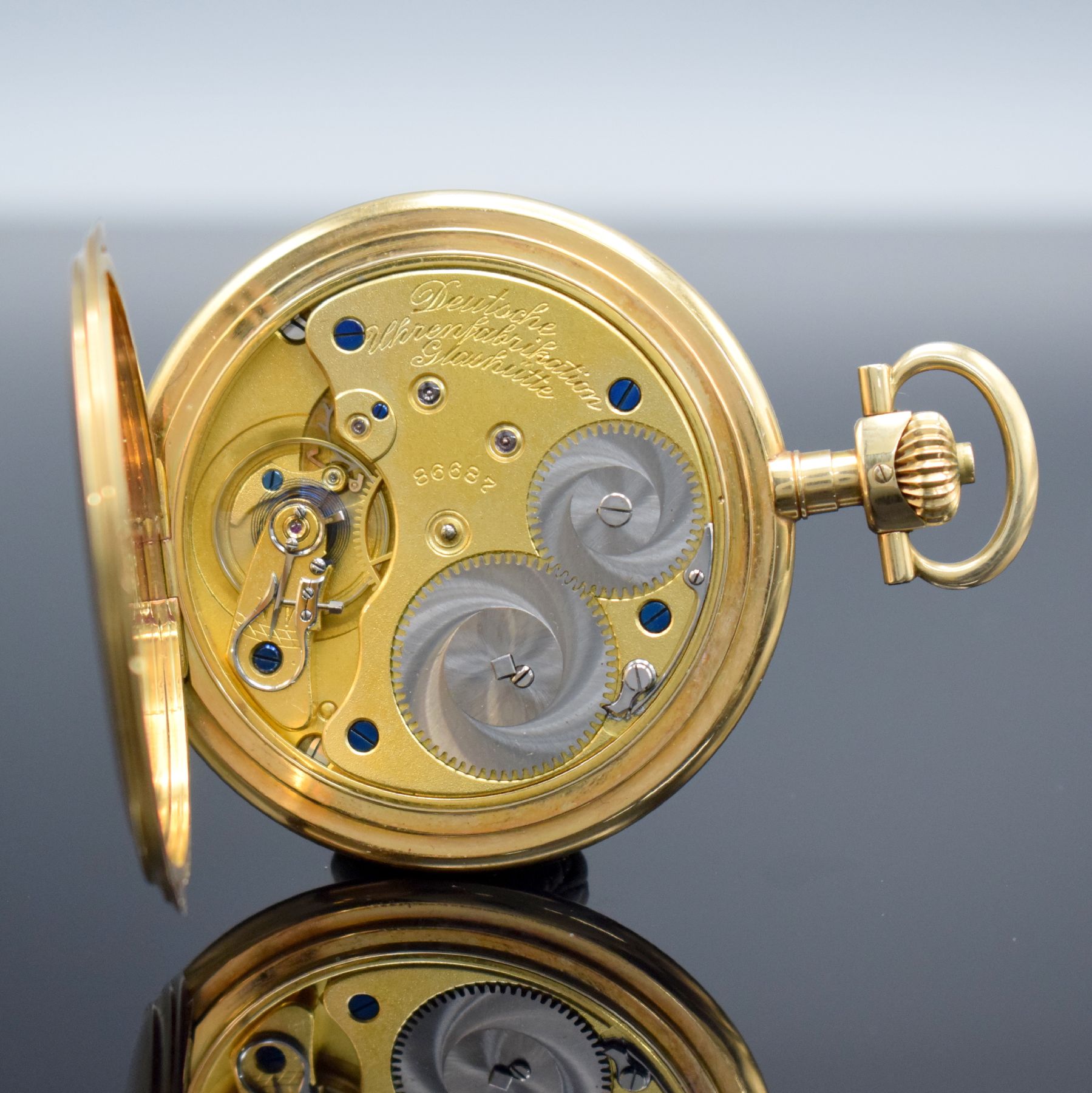 Detail e: A.LANGE & SÖHNE Glashütte-SA Deutsche Uhrenfabrikation Savonette in GG 585/000, Deutschland um 1915, 3-Deckel Goldgeh., 3- teil. Emailzifferbl. m. ...