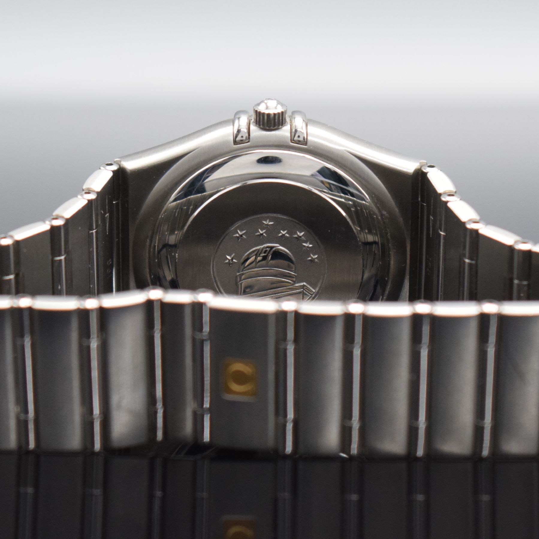 Detail e: OMEGA Constellation Herrenarmbanduhr Chronometer 150 Years in Stahl, Schweiz um 1998, Automatik, Ref. 368.1206, auf 399 Stück limitiertes ...
