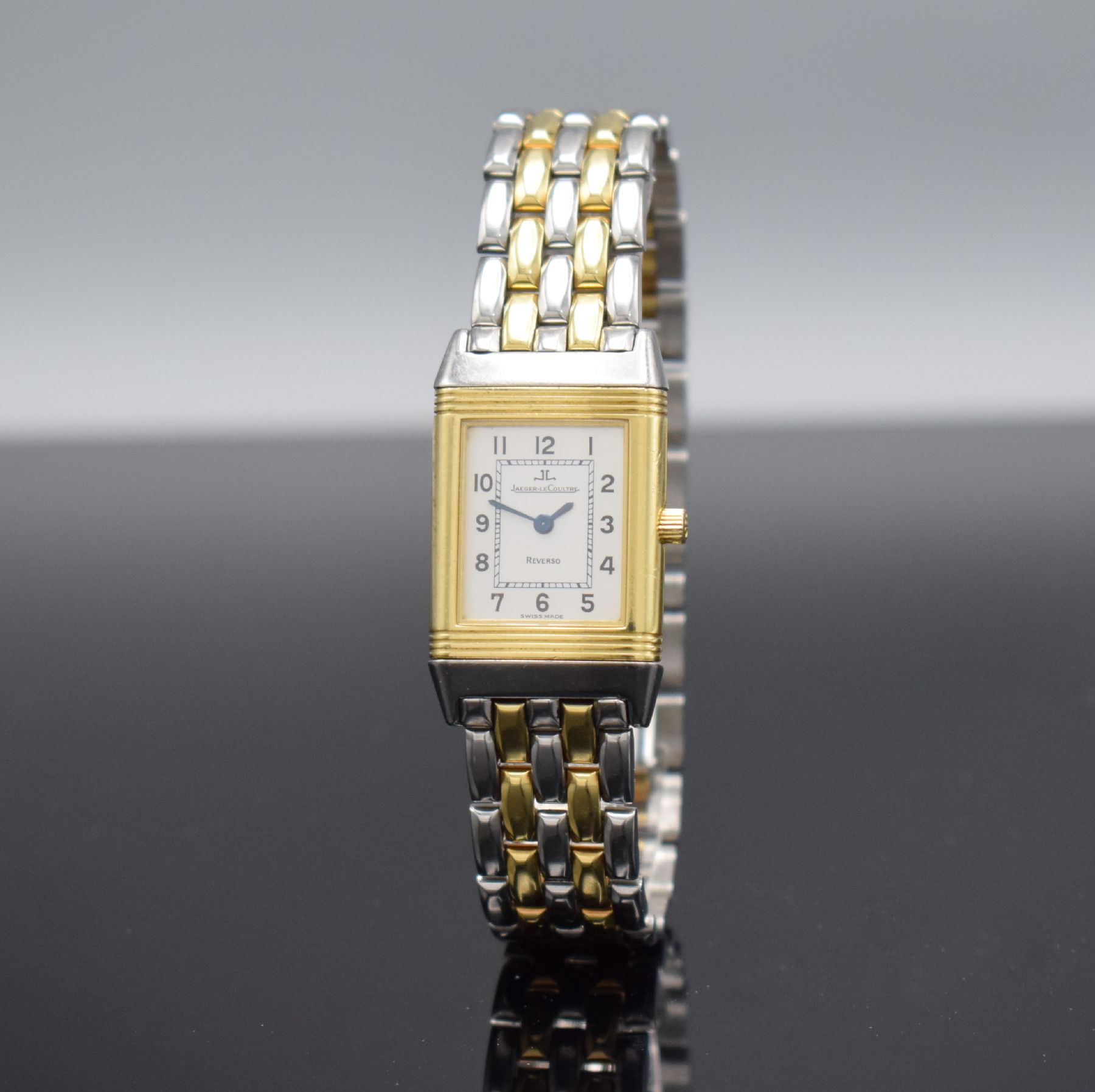 Detail b: Jaeger-LeCoultre Reverso Damenarmbanduhr in Edelstahl & GG 750/000 Referenz 260.5.08, Schweiz um 1995, quarz, Wendegehäuse m. Inhaber-Monogramm, ...