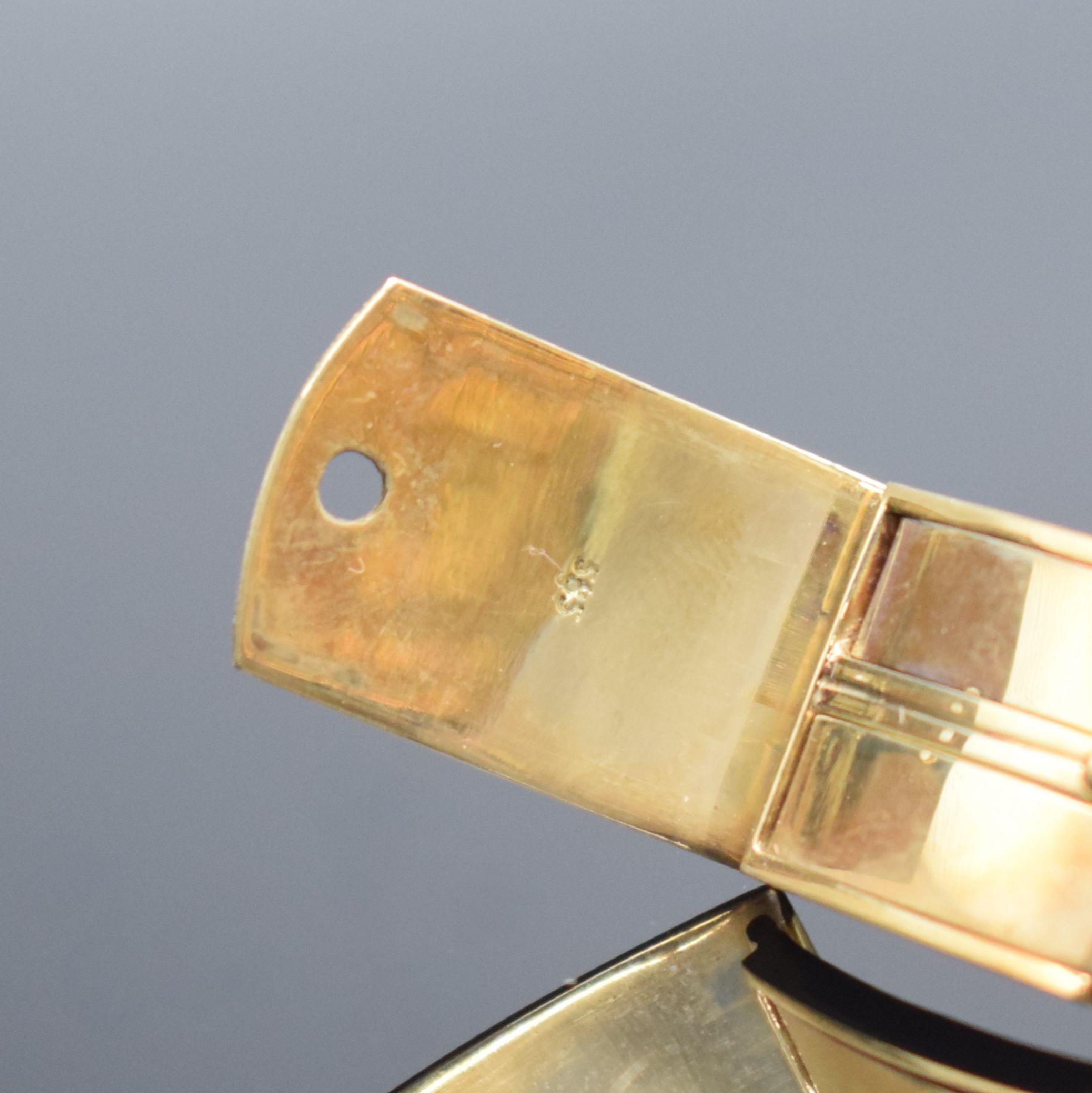 Detail d: DUGENA Herrenarmbanduhr in GG 585/000 mit Microrotor Kaliber 1010A inklusive GG 585/000 Band, Schweiz um 1960, Automatik, 3-teil. Geh., Boden & ...