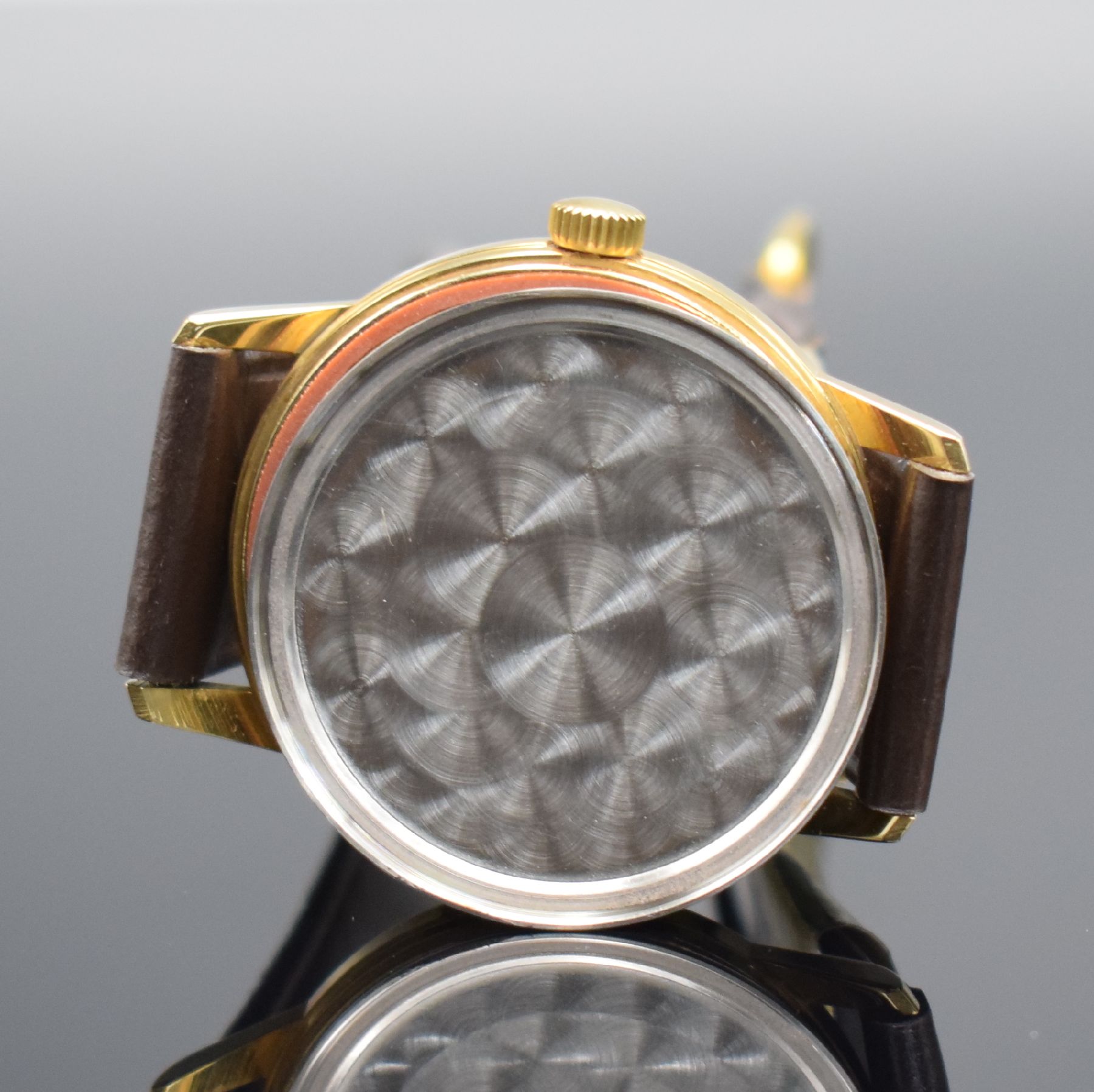 Detail f: GLASHÜTTE Kaliber 69.1 neuwertige Armbanduhr mit original Box & Papier, DDR um 1965, Handaufzug, verg. Geh. m. gedr. Stahlboden, silb. Zifferbl., ...