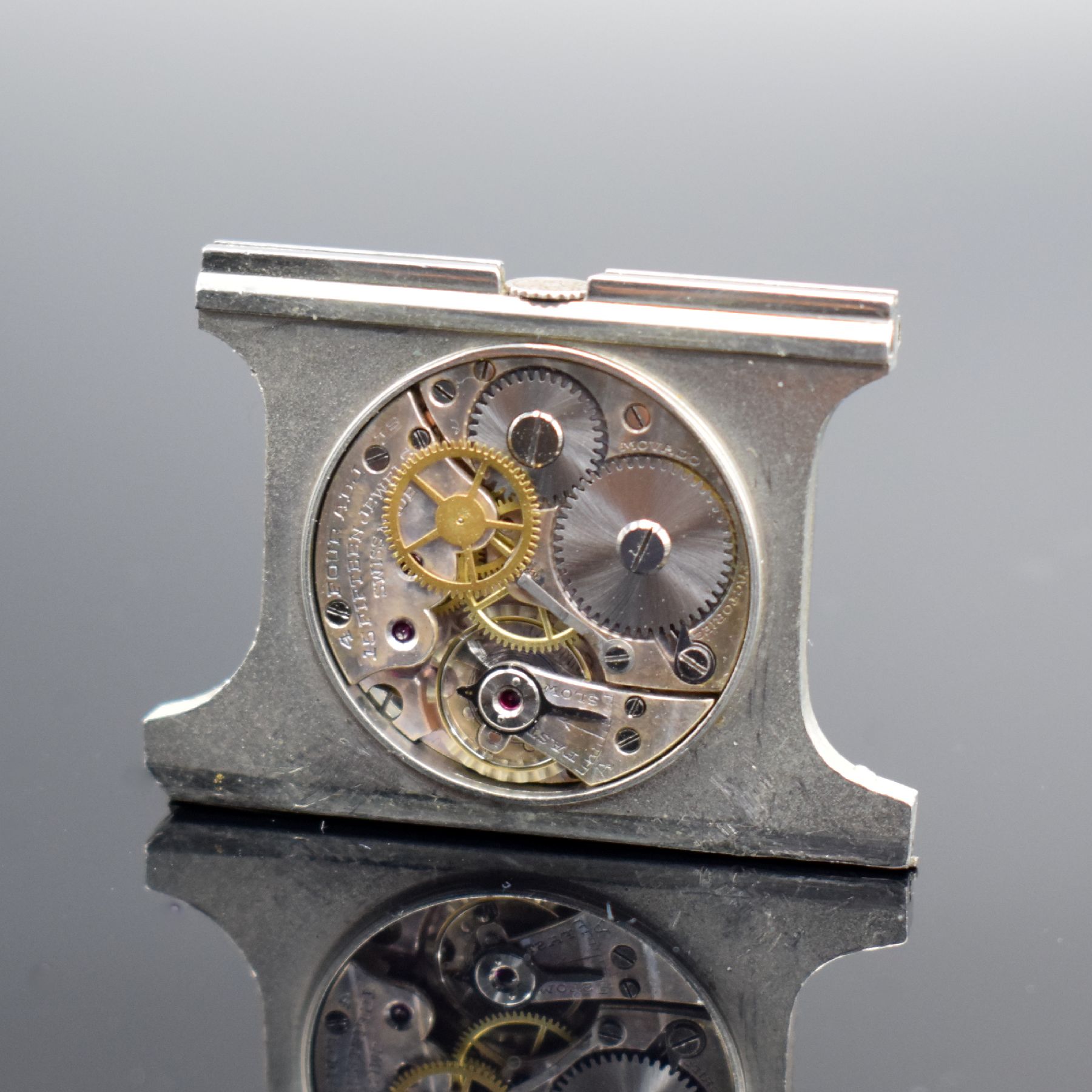 Detail f: MOVADO Ermeto Reiseührchen mit Zentralsekunde, Schweiz um 1945, Aufzug durch öffnen & schließen des Geh., Leder-bez. Nickelgeh. leicht besch., ...