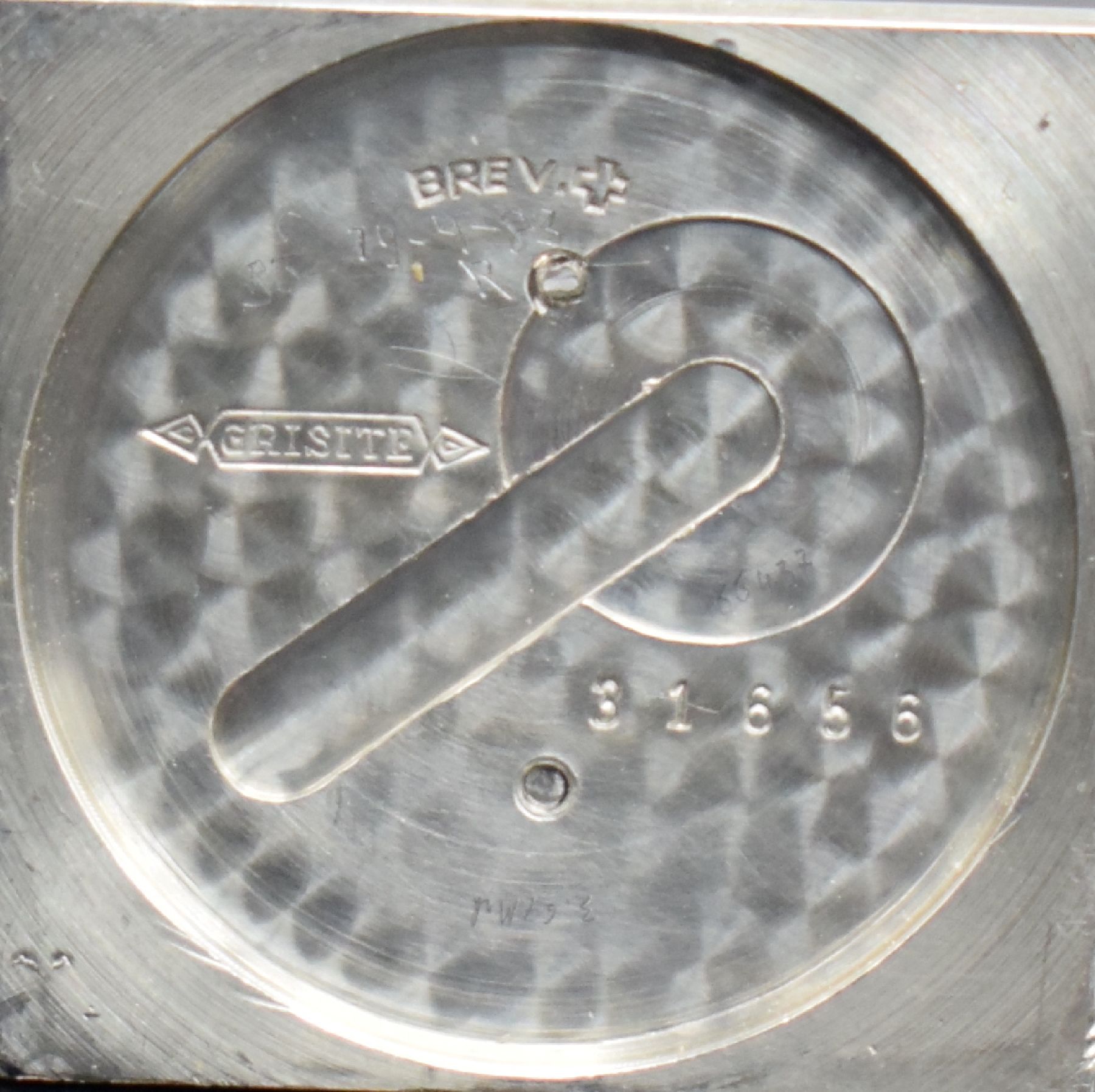 Detail i: MOVADO Ermeto Reiseührchen mit Zentralsekunde, Schweiz um 1945, Aufzug durch öffnen & schließen des Geh., Leder-bez. Nickelgeh. leicht besch., ...