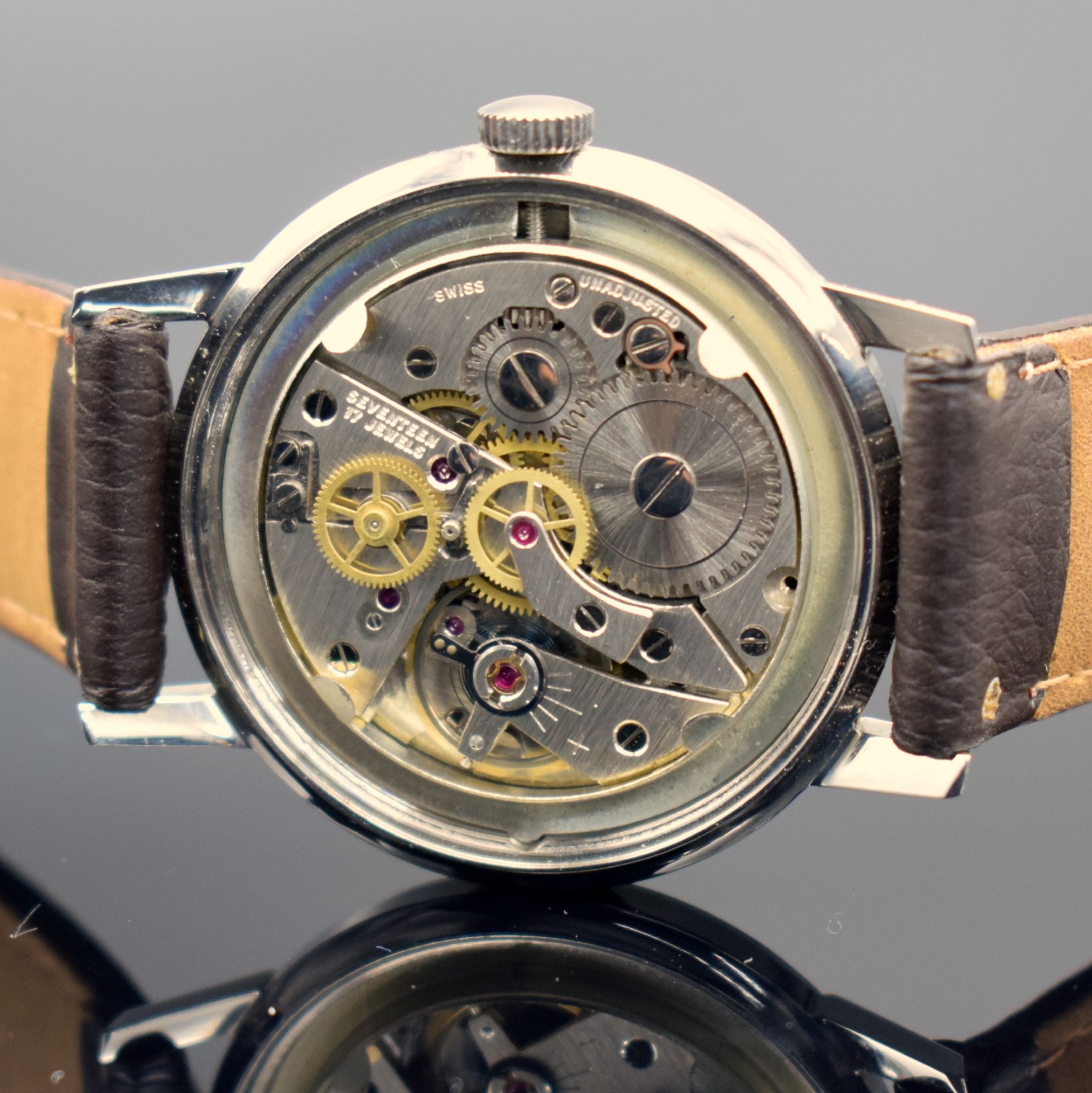 Detail f: WERBA sehr seltene Armbanduhr mit springender Zentralsekunde in Stahl, Schweiz um 1965, Handaufzug, 2-tlg. Geh., Boden verschr., sehr schönes & ...