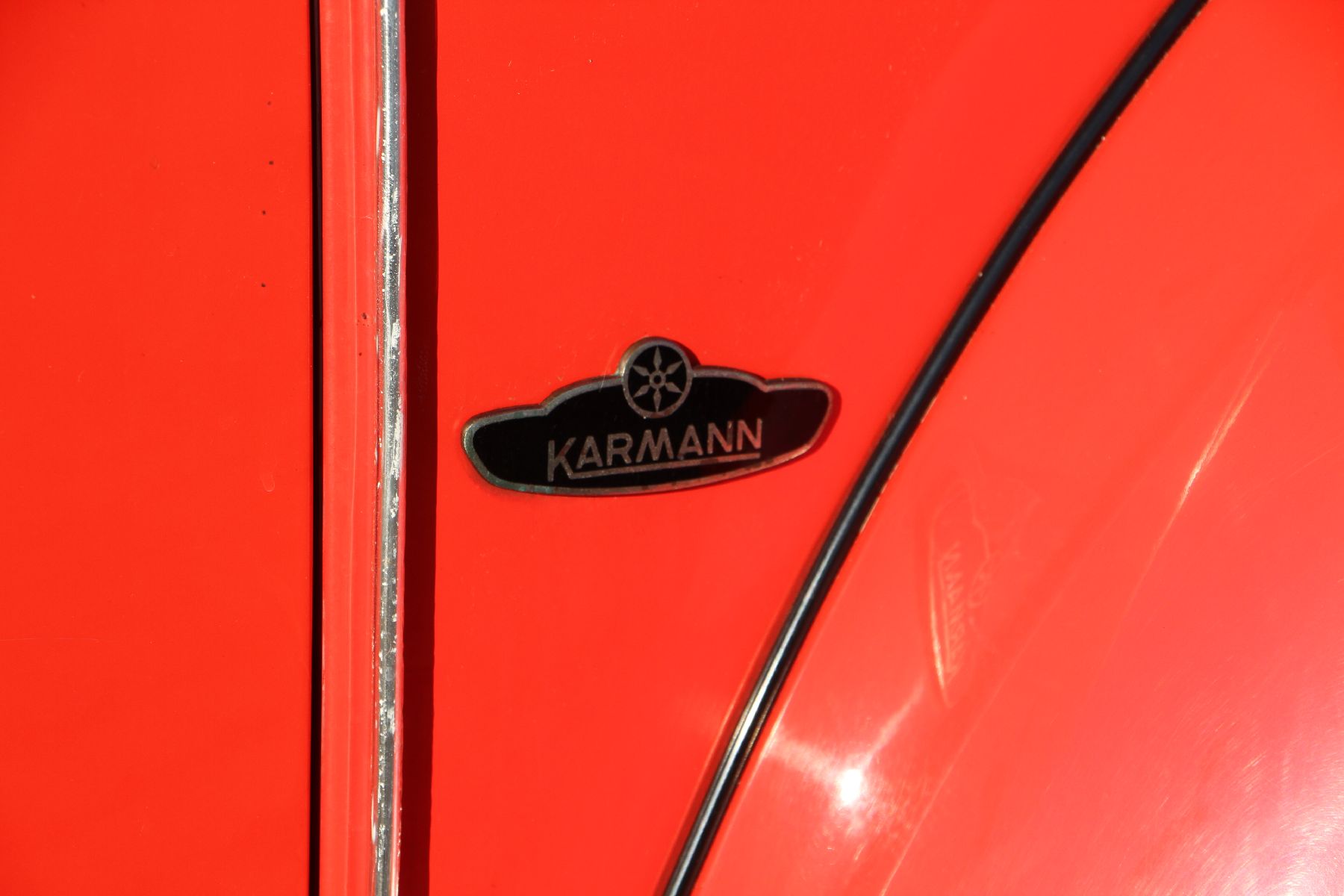 Detail c: Volkswagen VW Cabrio 1303 by Karmann, EZ 05/1980, Fahrgestellnummer: 1592065482, Laufleistung 82.683 km abgelesen, 2011 stillgelegt, deutsche Papiere ...